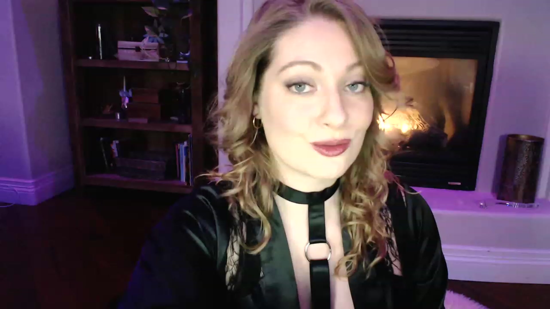 Gallery image thumbnail from VeronicaOMG's myfreecams stream on, 02/17/2023, 03:12 image 18 of 20
