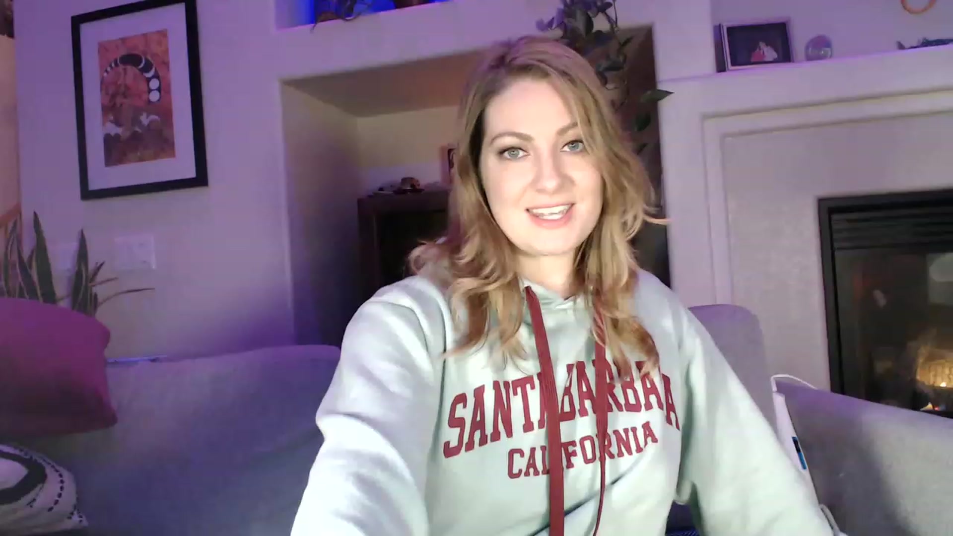 Gallery image thumbnail from VeronicaOMG's myfreecams stream on, 02/21/2023, 03:45 image 1 of 20