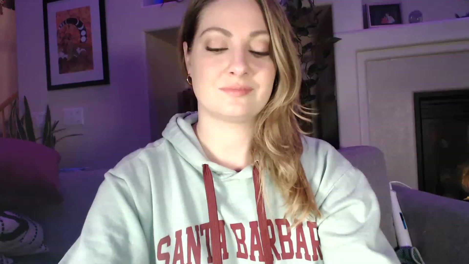 Gallery image thumbnail from VeronicaOMG's myfreecams stream on, 02/21/2023, 03:45 image 2 of 20
