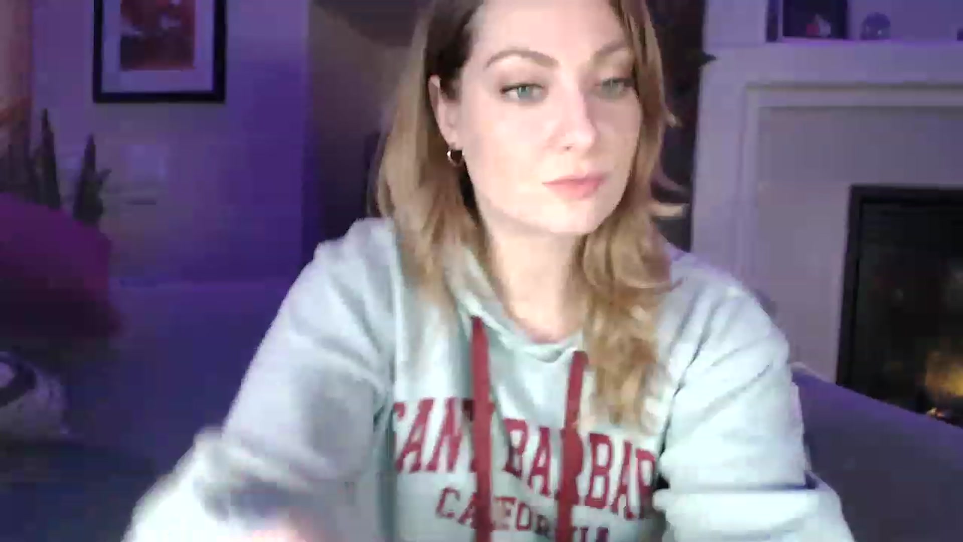 Gallery image thumbnail from VeronicaOMG's myfreecams stream on, 02/21/2023, 03:45 image 8 of 20