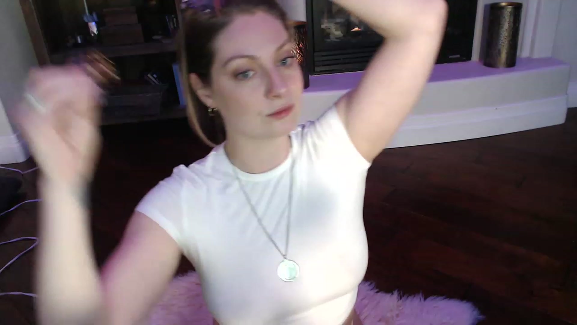 Gallery image thumbnail from VeronicaOMG's myfreecams stream on, 03/01/2023, 06:55 image 15 of 20