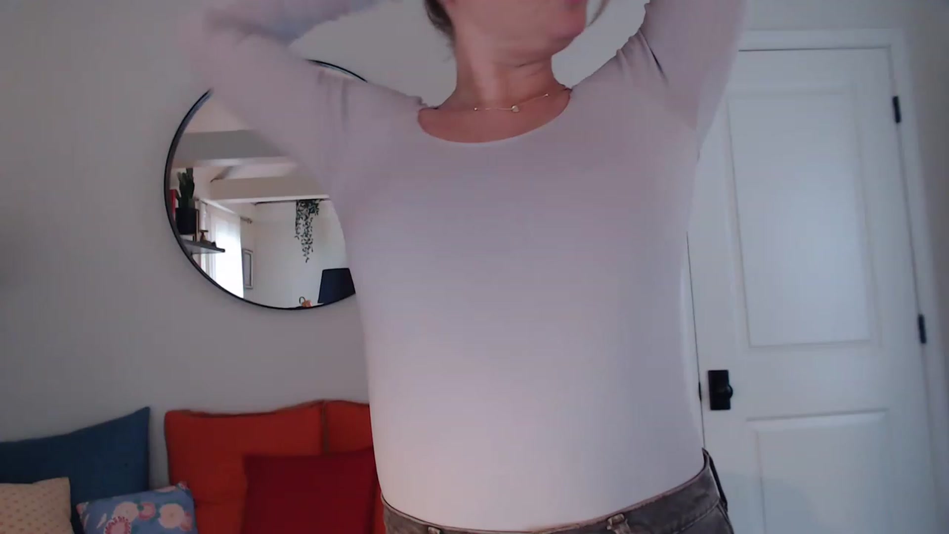 Gallery image thumbnail from VeronicaOMG's myfreecams stream on, 03/11/2023, 20:05 image 2 of 20