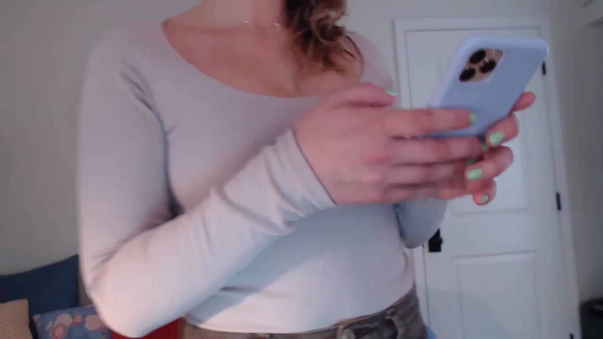 Gallery image thumbnail from VeronicaOMG's myfreecams stream on, 03/11/2023, 20:05 image 7 of 20