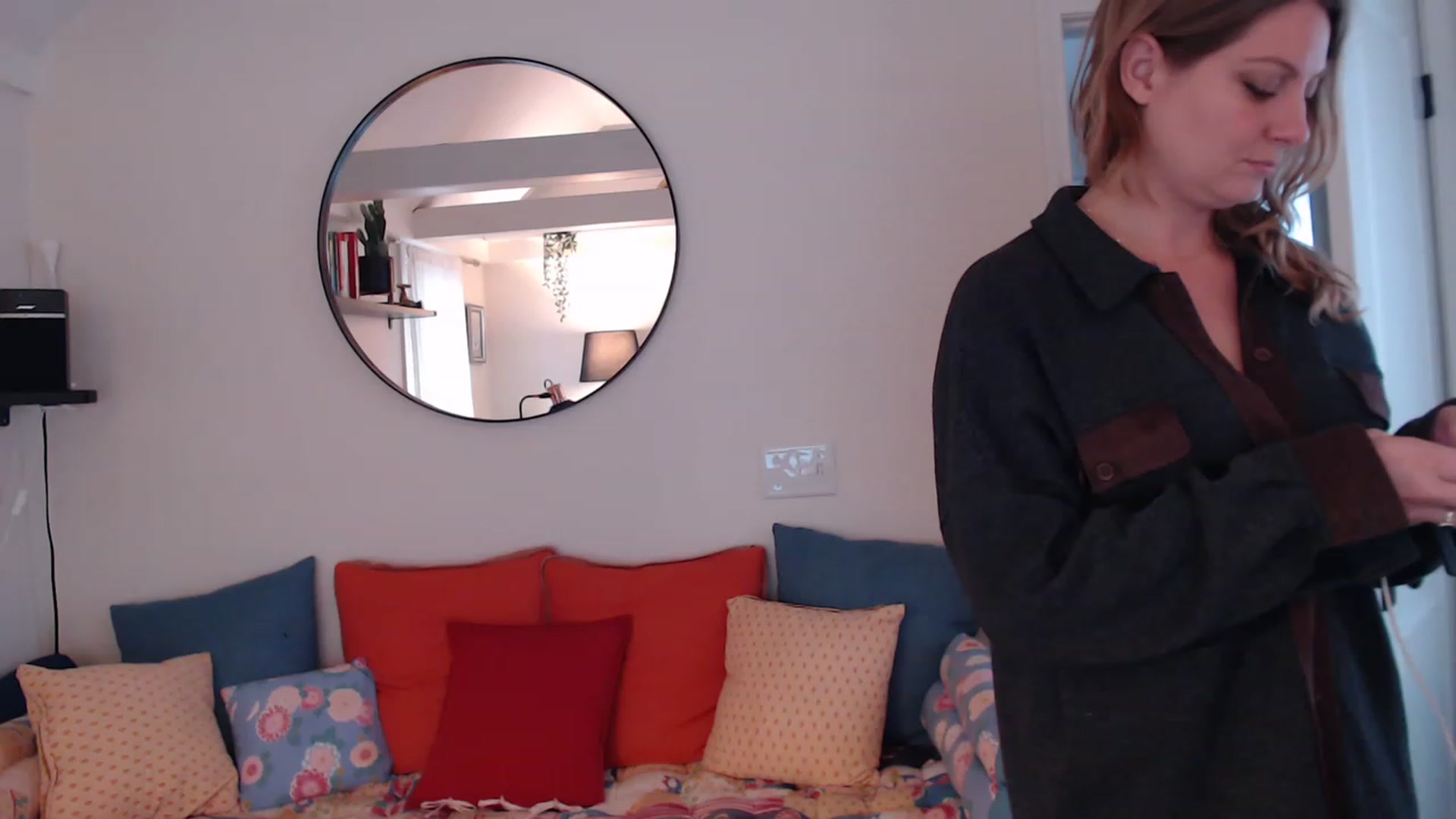 Gallery image thumbnail from VeronicaOMG's myfreecams stream on, 03/13/2023, 19:40 image 2 of 20