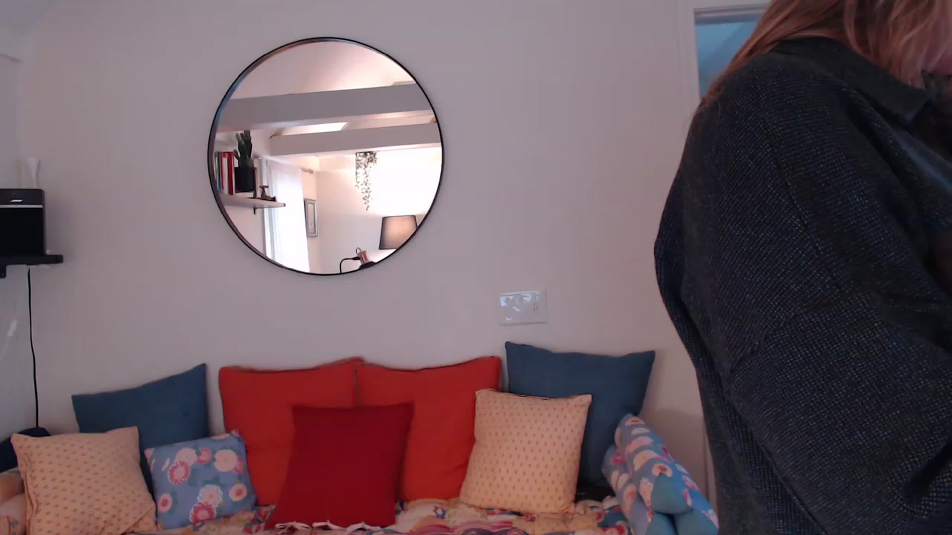 Gallery image thumbnail from VeronicaOMG's myfreecams stream on, 03/13/2023, 19:40 image 4 of 20