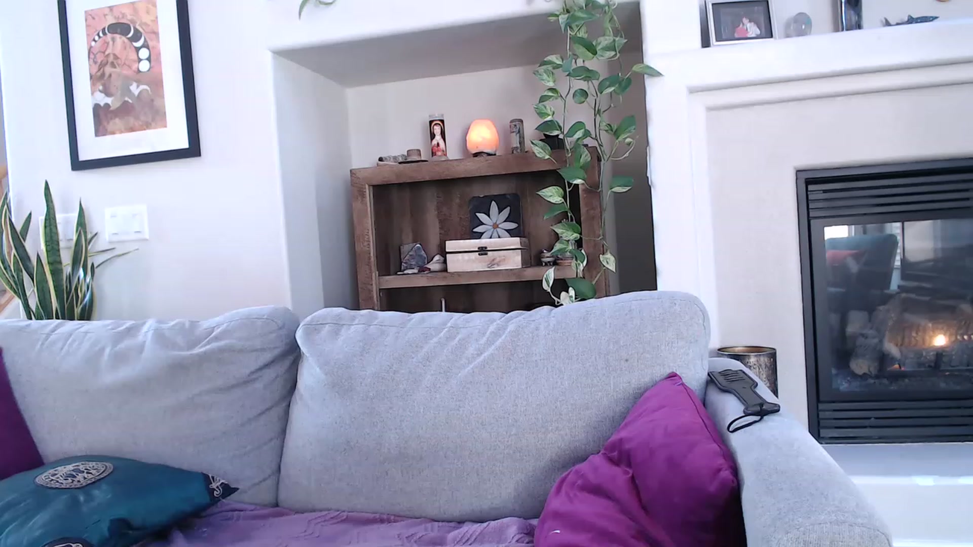 Gallery image thumbnail from VeronicaOMG's myfreecams stream on, 03/27/2023, 19:18 image 19 of 20
