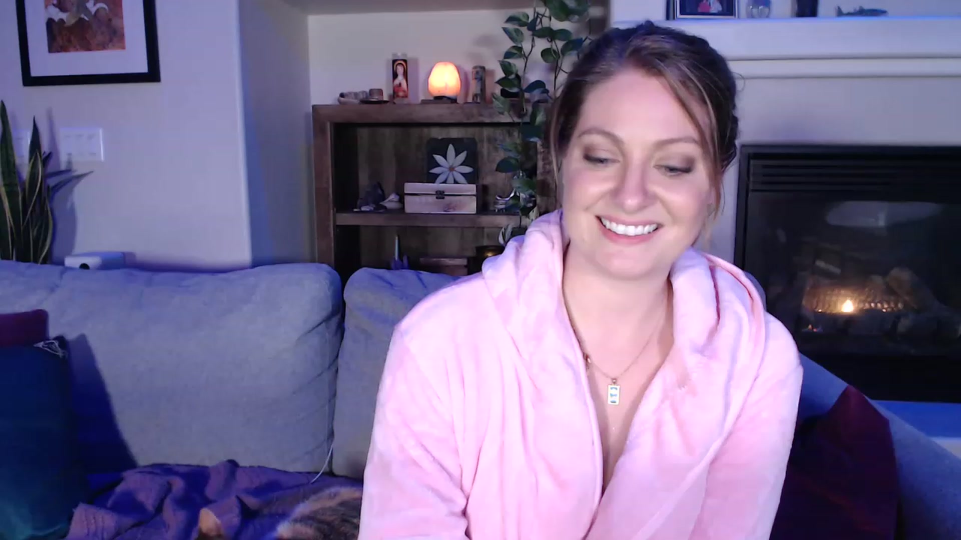 Gallery image thumbnail from VeronicaOMG's myfreecams stream on, 03/29/2023, 02:36 image 18 of 20