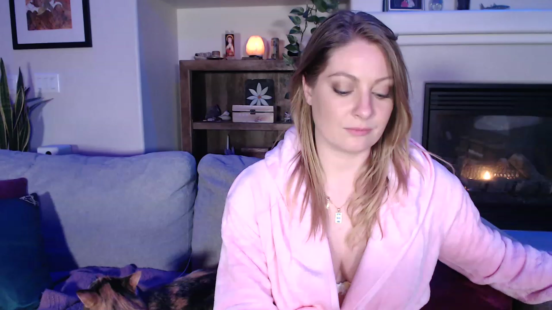Gallery image thumbnail from VeronicaOMG's myfreecams stream on, 03/29/2023, 02:36 image 9 of 20