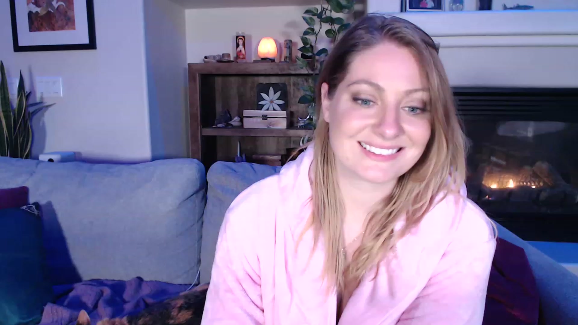 Gallery image thumbnail from VeronicaOMG's myfreecams stream on, 03/29/2023, 02:36 image 10 of 20