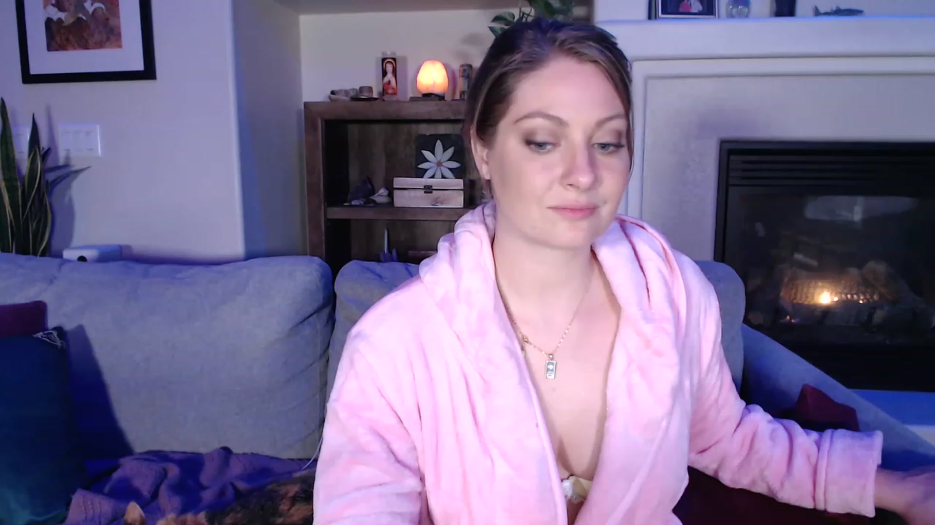 Gallery image thumbnail from VeronicaOMG's myfreecams stream on, 03/29/2023, 02:36 image 12 of 20