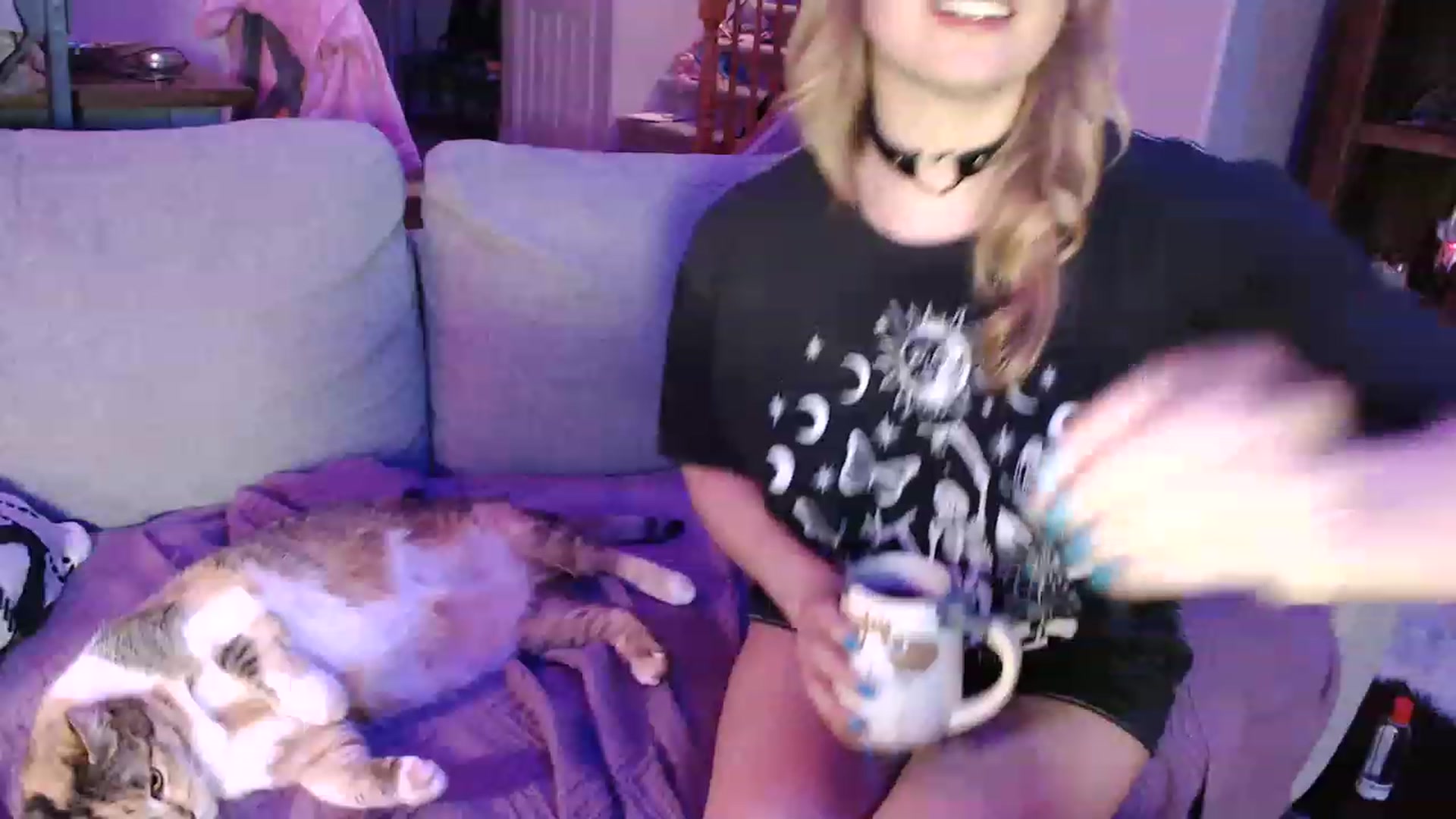 Gallery image thumbnail from VeronicaOMG's myfreecams stream on, 03/30/2023, 04:01 image 4 of 20