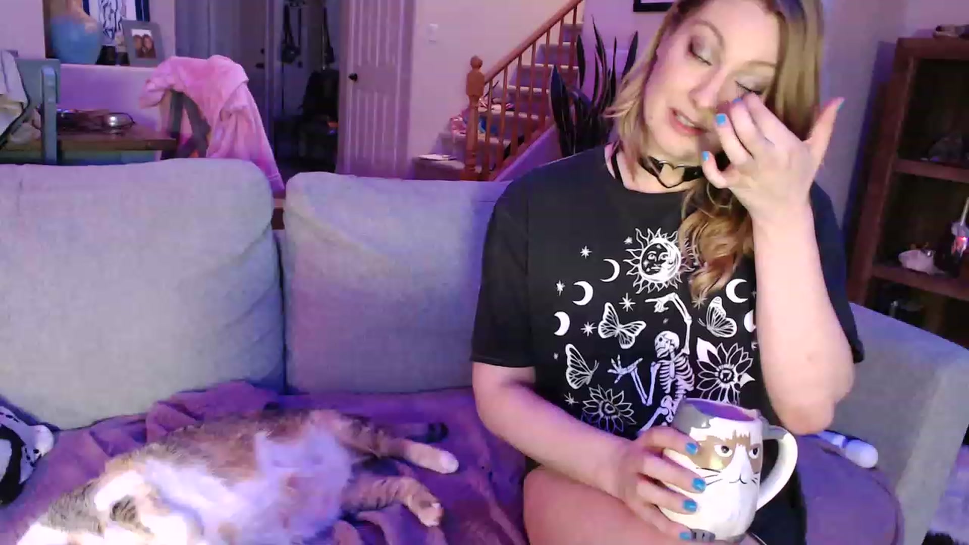 Gallery image thumbnail from VeronicaOMG's myfreecams stream on, 03/30/2023, 04:01 image 5 of 20