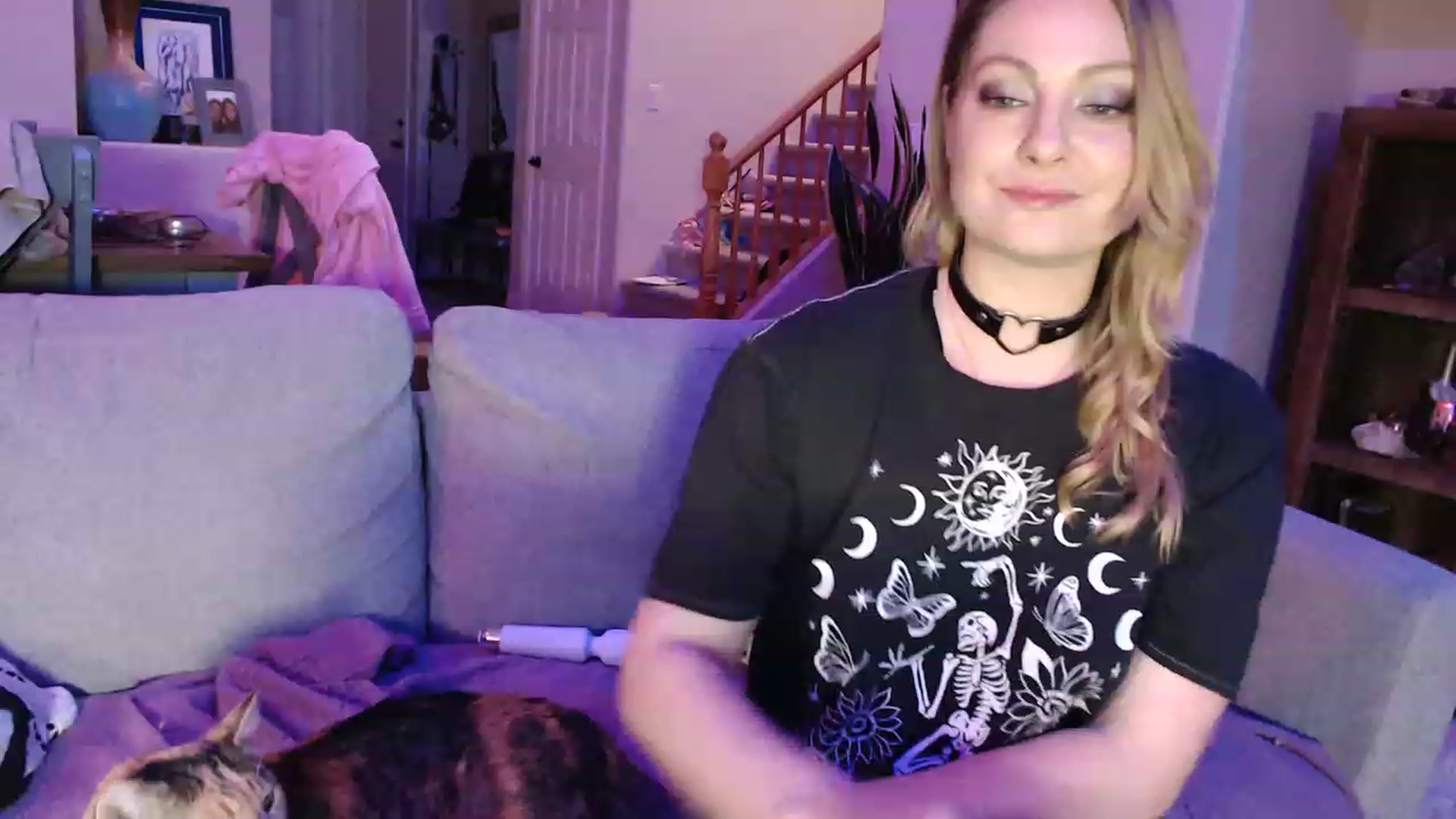 Gallery image thumbnail from VeronicaOMG's myfreecams stream on, 03/30/2023, 04:01 image 2 of 20