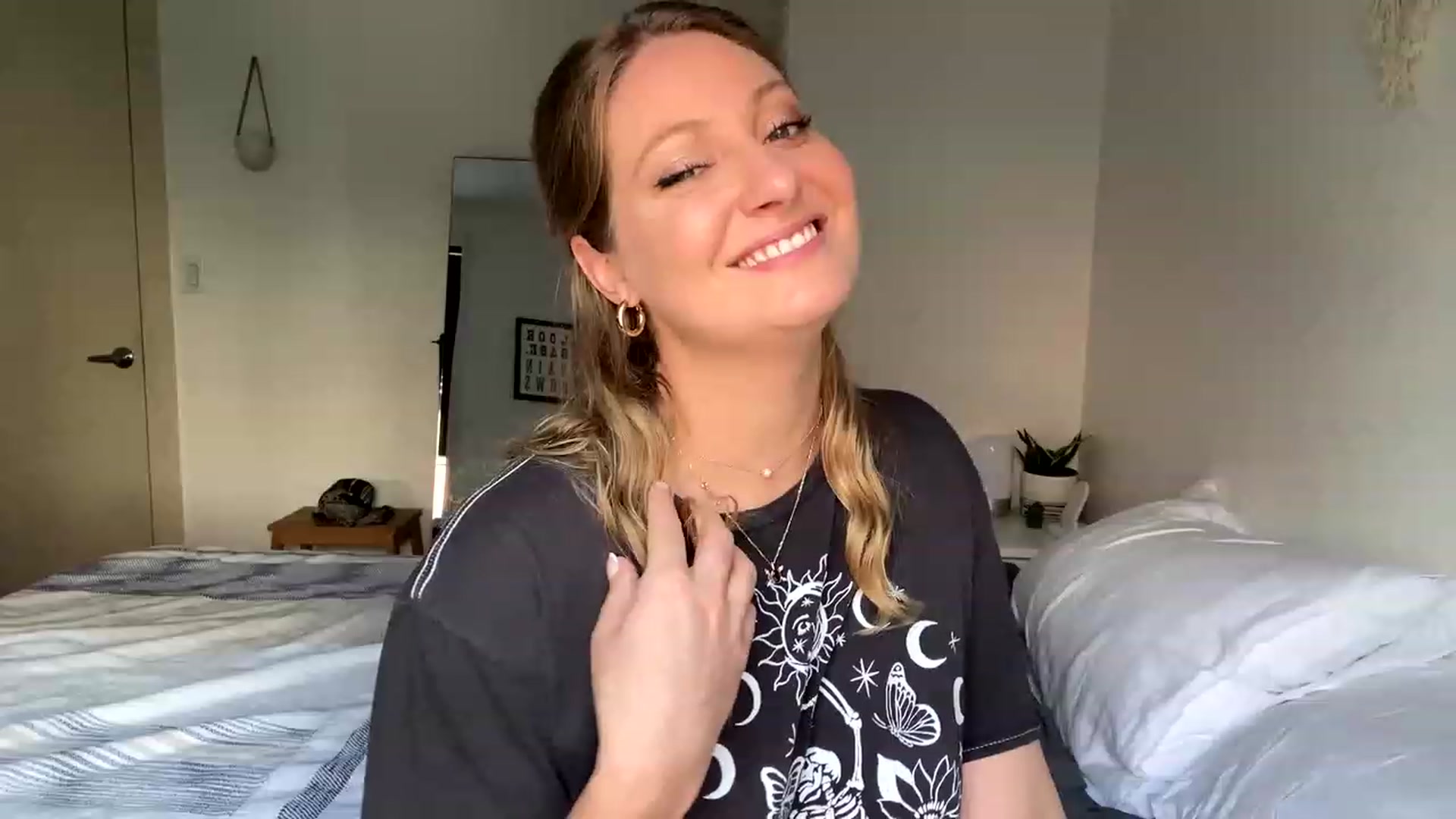 Gallery image thumbnail from VeronicaOMG's myfreecams stream on, 07/27/2023, 20:30 image 9 of 20
