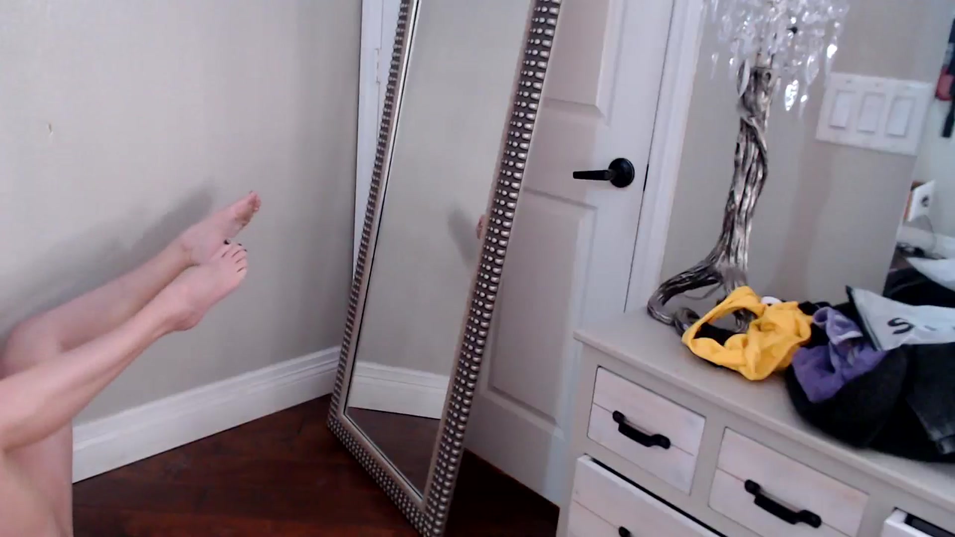 Gallery image thumbnail from VeronicaOMG's myfreecams stream on, 08/11/2023, 05:16 image 20 of 20