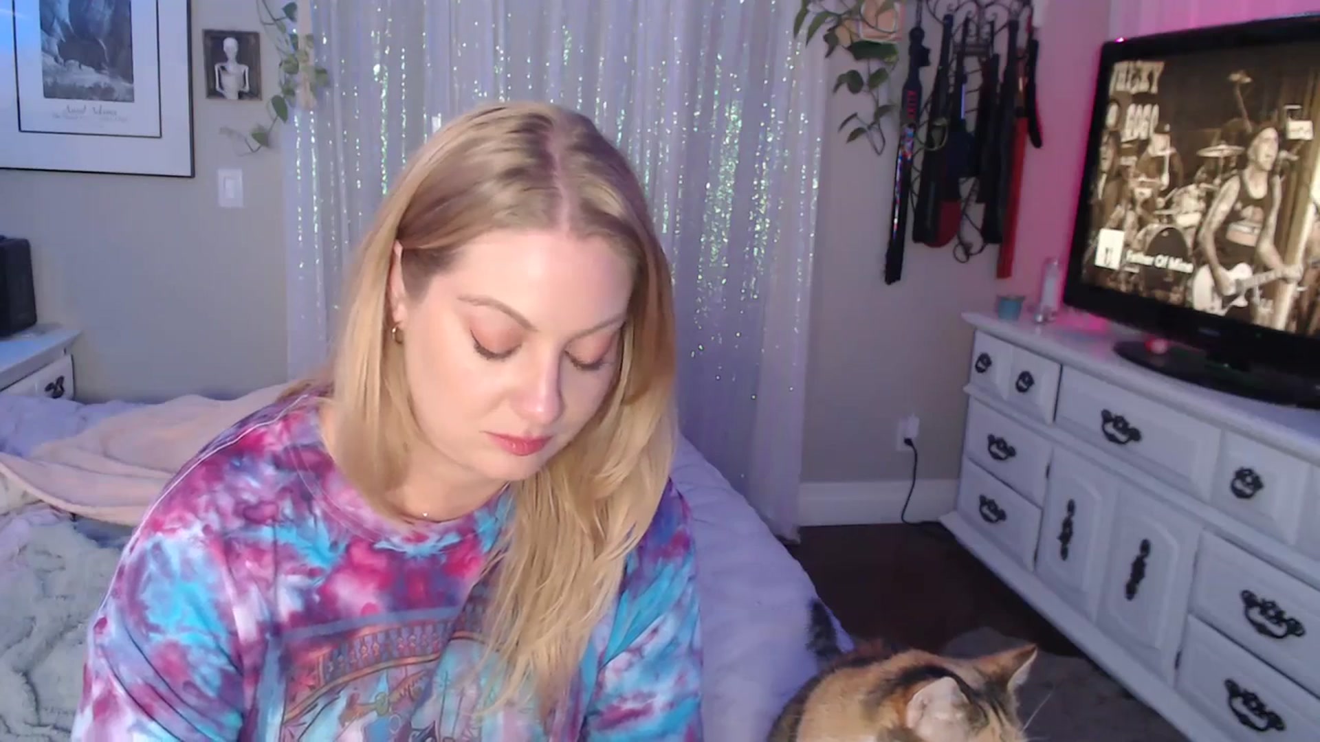 Gallery image thumbnail from VeronicaOMG's myfreecams stream on, 11/29/2023, 04:10 image 4 of 20