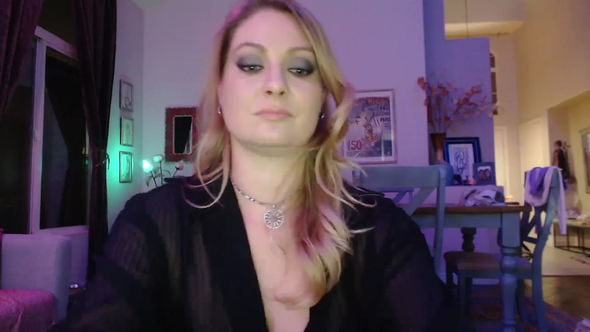 Gallery image thumbnail from VeronicaOMG's myfreecams stream on, 01/22/2024, 05:06 image 17 of 20