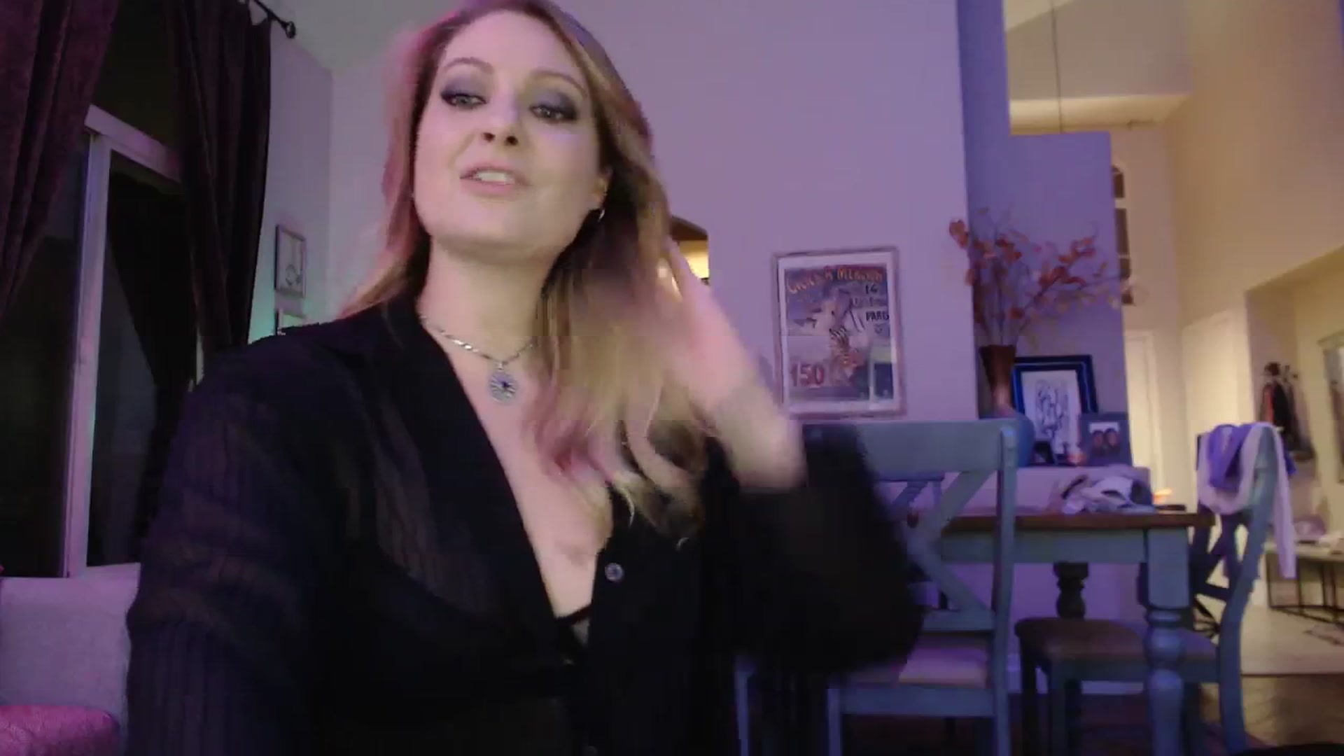 Gallery image thumbnail from VeronicaOMG's myfreecams stream on, 01/22/2024, 05:06 image 12 of 20