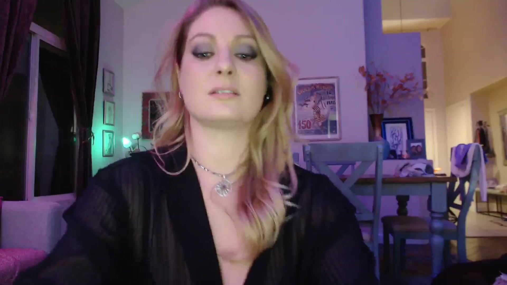 Gallery image thumbnail from VeronicaOMG's myfreecams stream on, 01/22/2024, 05:06 image 15 of 20