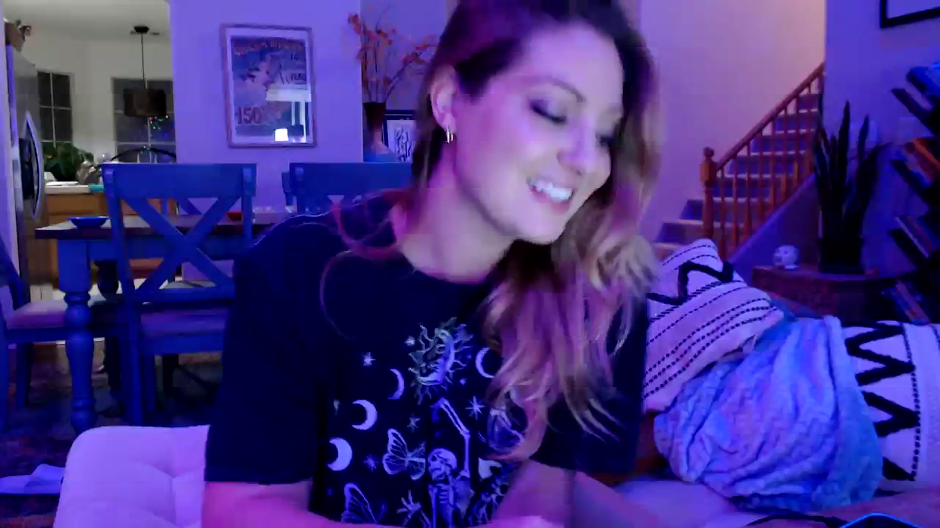 Gallery image thumbnail from VeronicaOMG's myfreecams stream on, 02/07/2024, 03:56 image 13 of 20