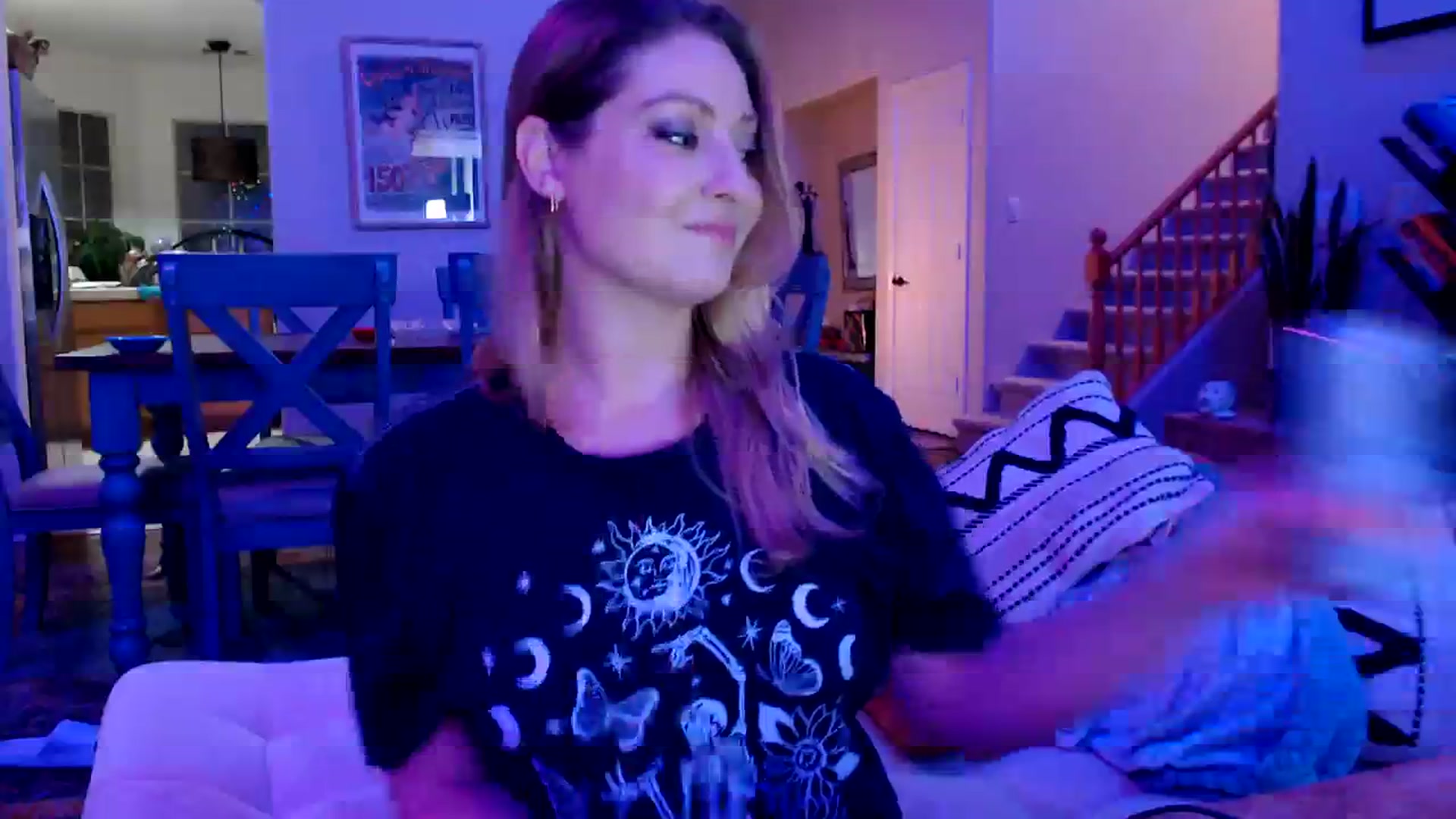 Gallery image thumbnail from VeronicaOMG's myfreecams stream on, 02/07/2024, 03:56 image 14 of 20