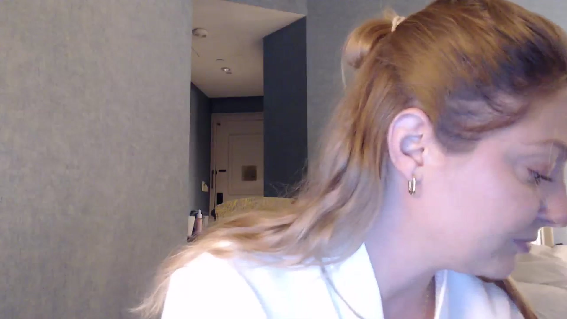 Gallery image thumbnail from VeronicaOMG's myfreecams stream on, 02/14/2024, 21:47 image 17 of 20