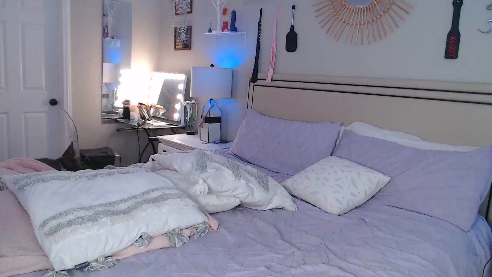 Gallery image thumbnail from VeronicaOMG's myfreecams stream on, 05/22/2024, 02:15 image 18 of 20