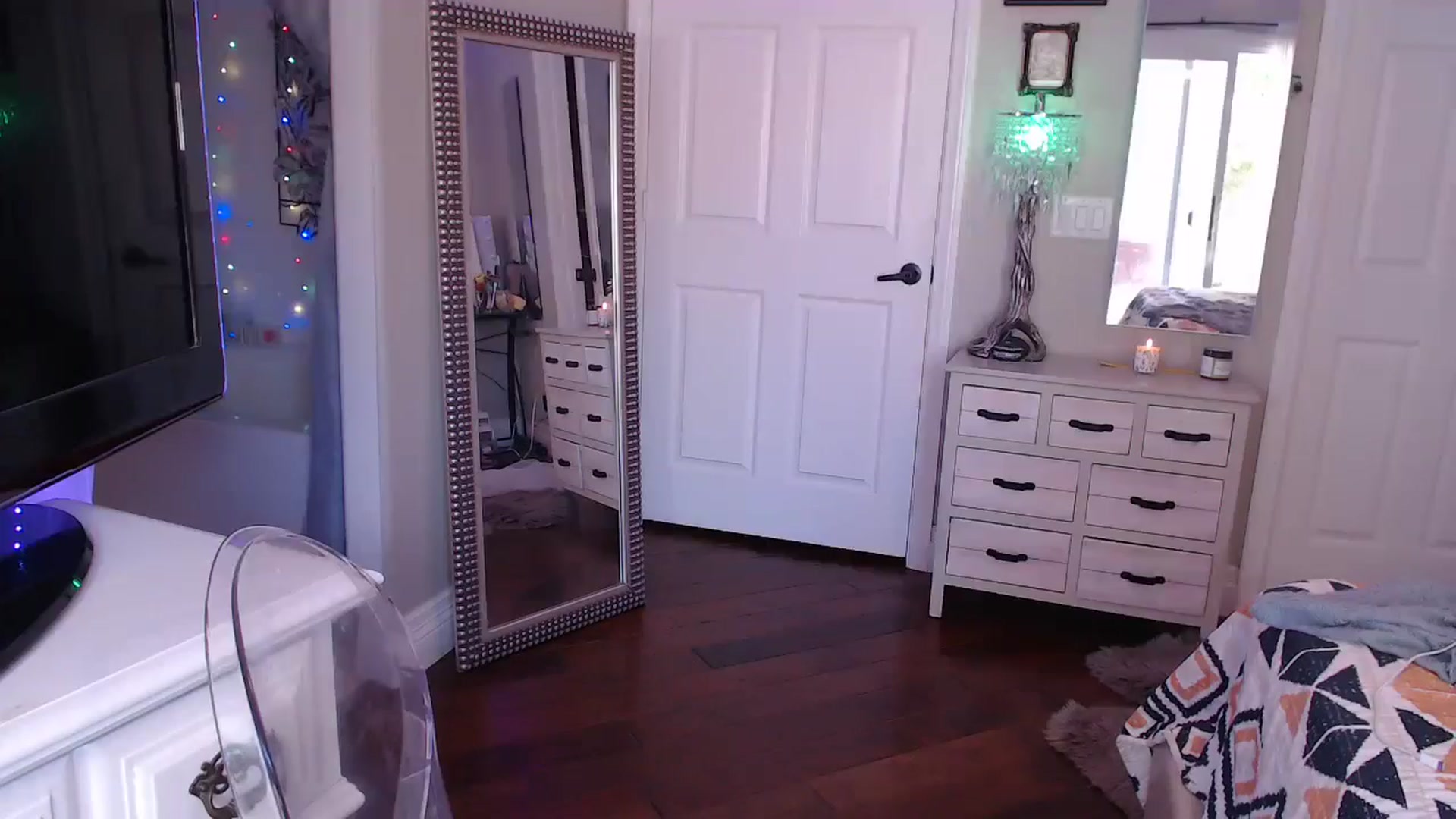 Gallery image thumbnail from VeronicaOMG's myfreecams stream on, 07/21/2024, 20:19 image 16 of 20