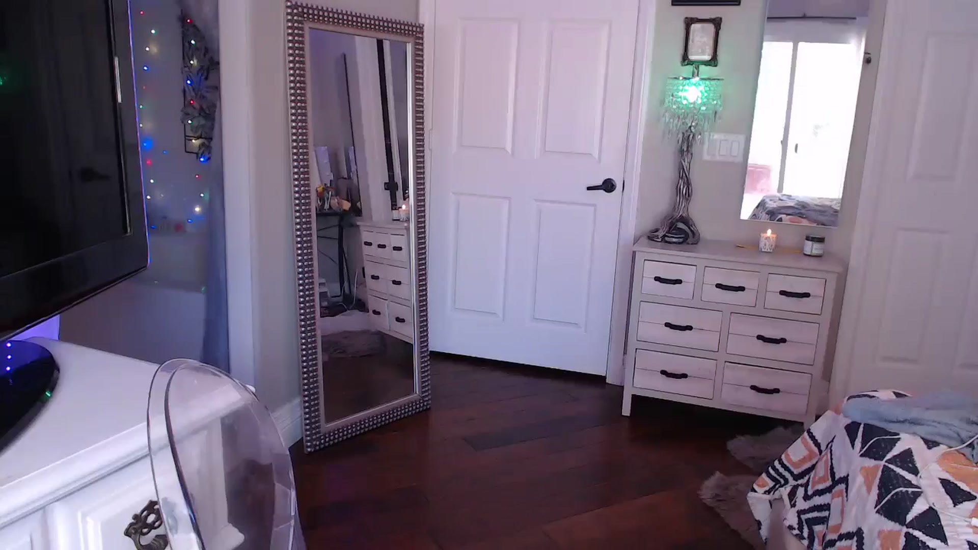 Gallery image thumbnail from VeronicaOMG's myfreecams stream on, 07/21/2024, 20:19 image 13 of 20