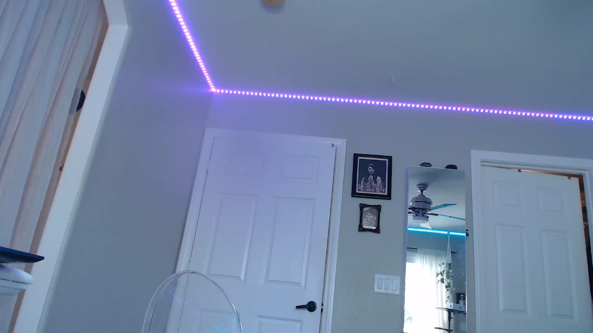 Gallery image thumbnail from VeronicaOMG's myfreecams stream on, 08/14/2024, 01:00 image 11 of 20
