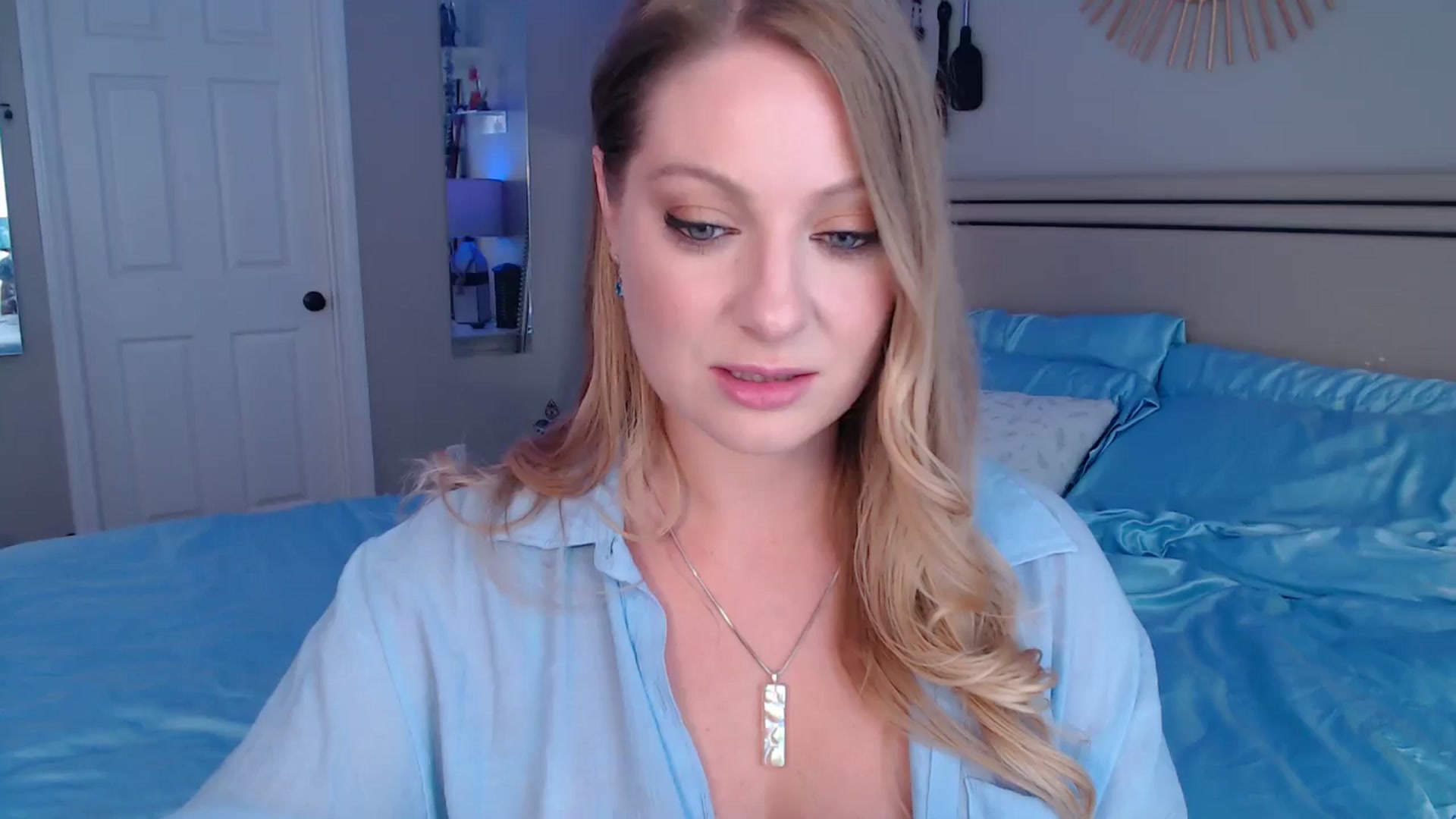 Gallery image thumbnail from VeronicaOMG's myfreecams stream on, 08/21/2024, 20:44 image 2 of 20