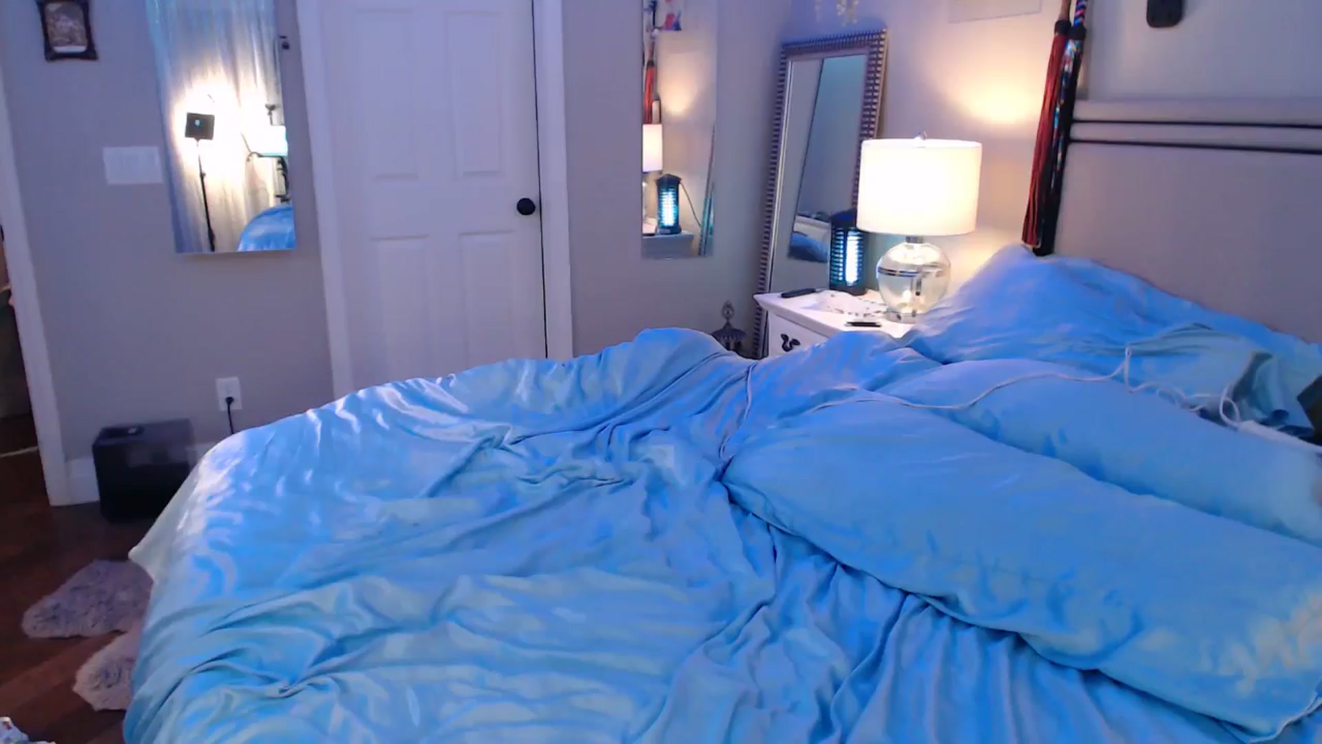 Gallery image thumbnail from VeronicaOMG's myfreecams stream on, 08/29/2024, 03:48 image 16 of 20