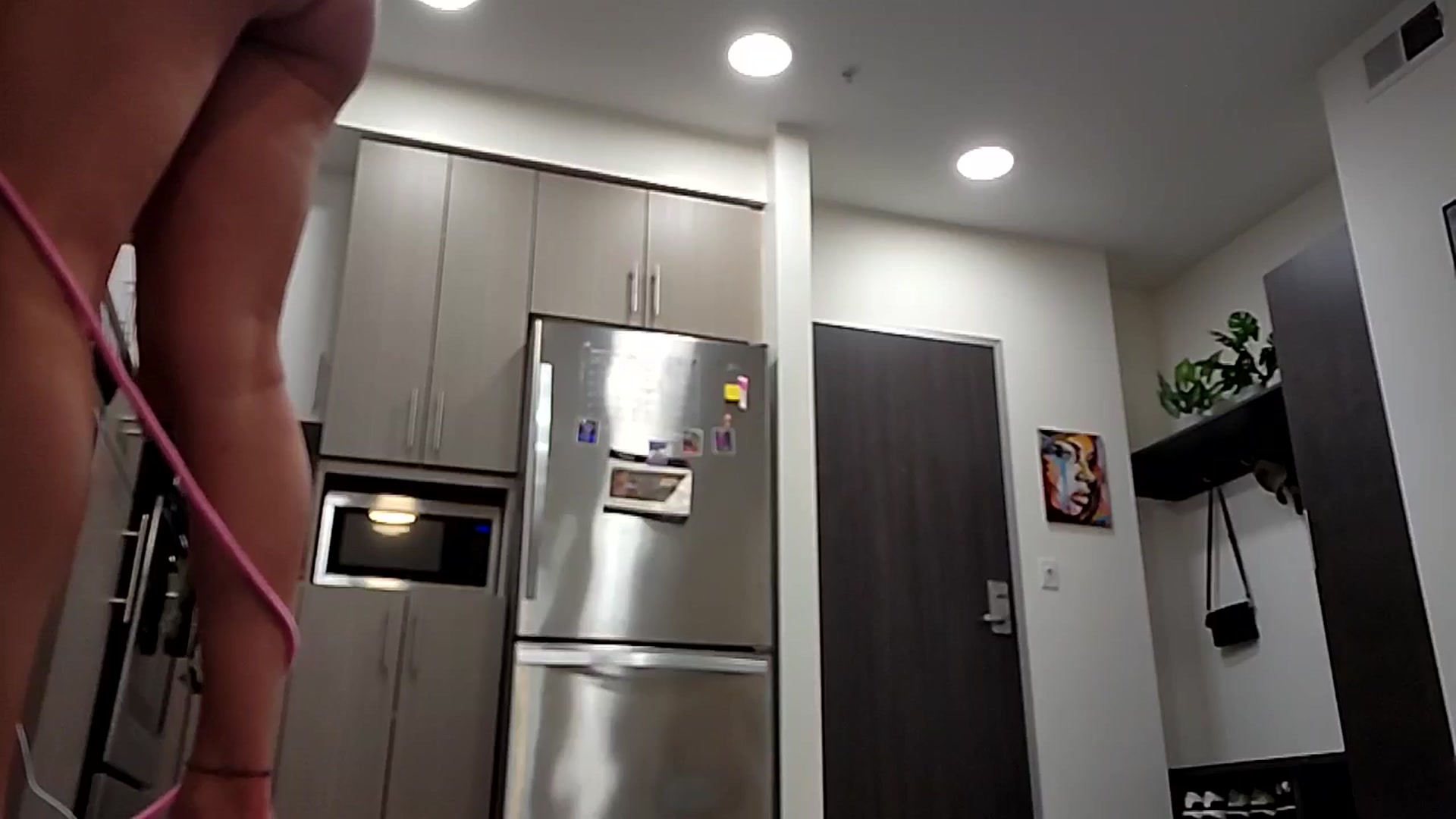 Gallery image thumbnail from VeronicaOMG's myfreecams stream on, 09/04/2024, 23:40 image 6 of 20