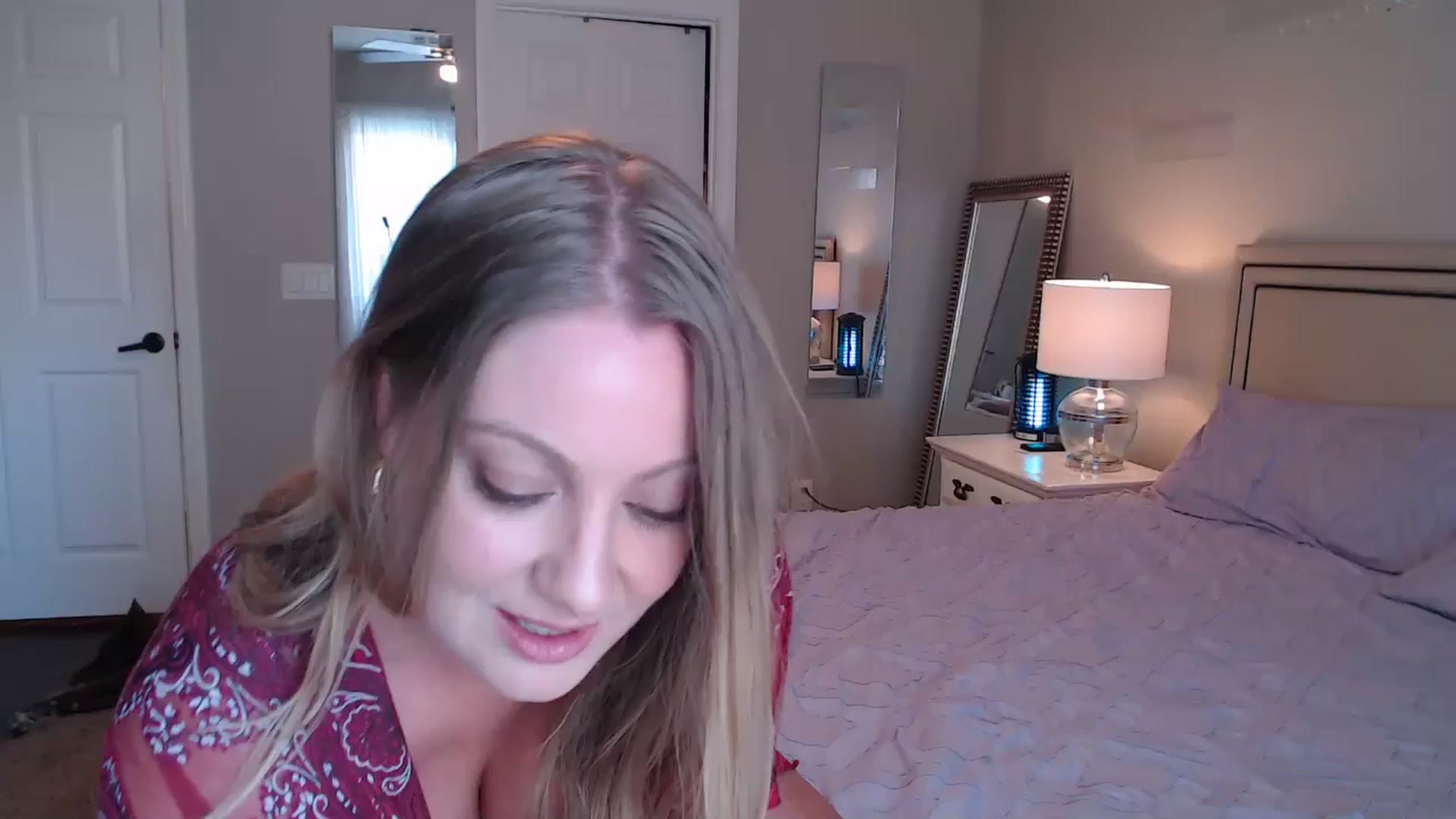 Gallery image thumbnail from VeronicaOMG's myfreecams stream on, 09/11/2024, 23:09 image 1 of 20