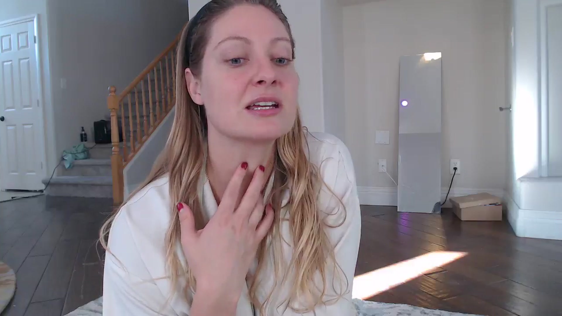 Gallery image thumbnail from VeronicaOMG's myfreecams stream on, 10/03/2024, 16:39 image 6 of 20