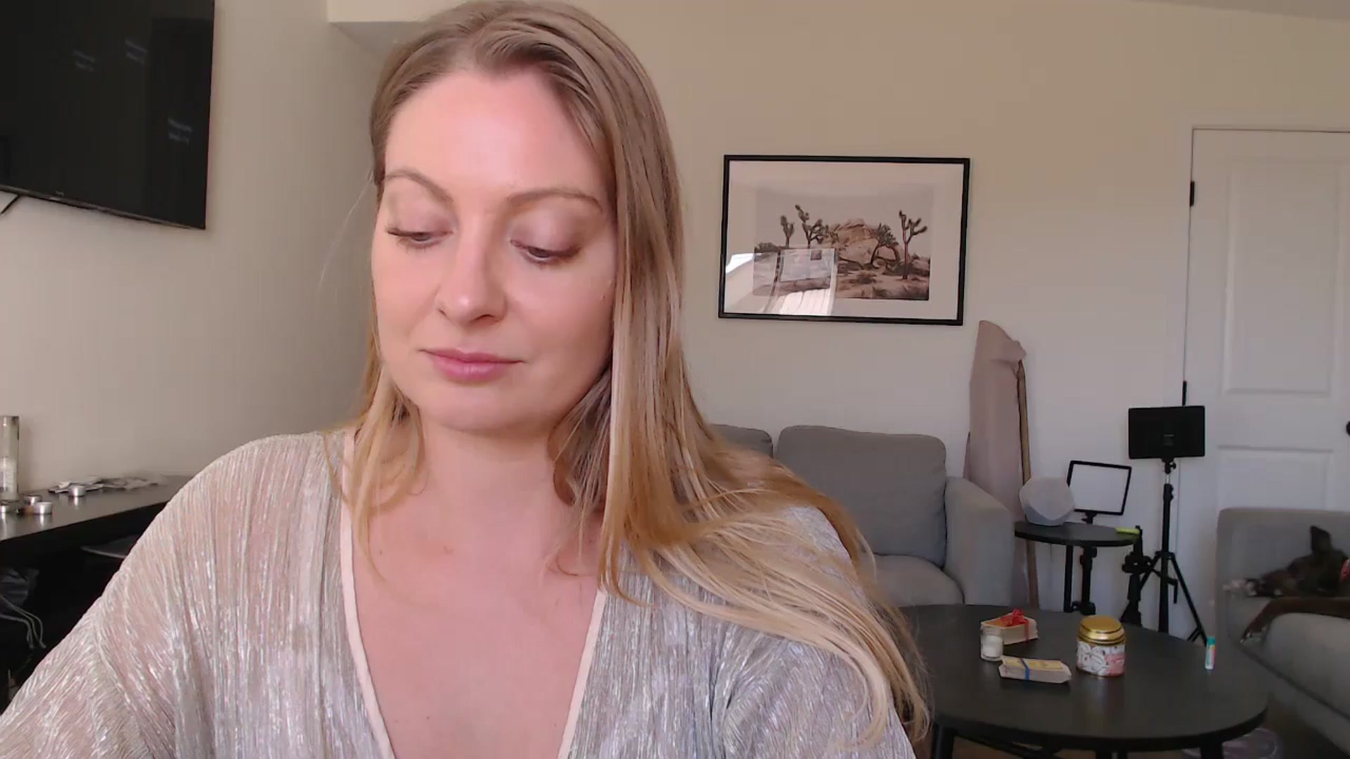 Gallery image thumbnail from VeronicaOMG's myfreecams stream on, 10/17/2024, 18:36 image 4 of 20