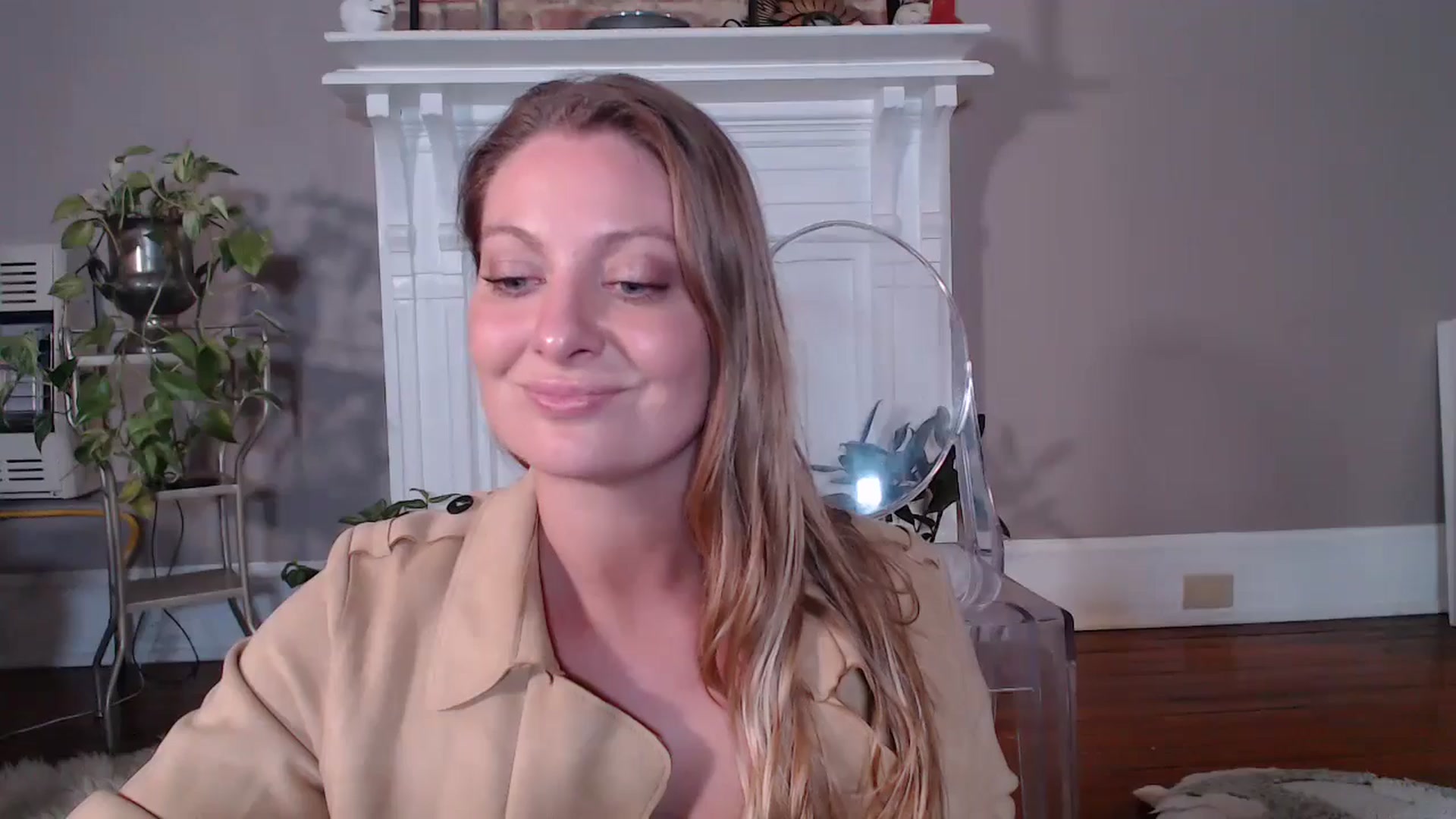 Gallery image thumbnail from VeronicaOMG's myfreecams stream on, 12/13/2024, 24:18 image 14 of 20