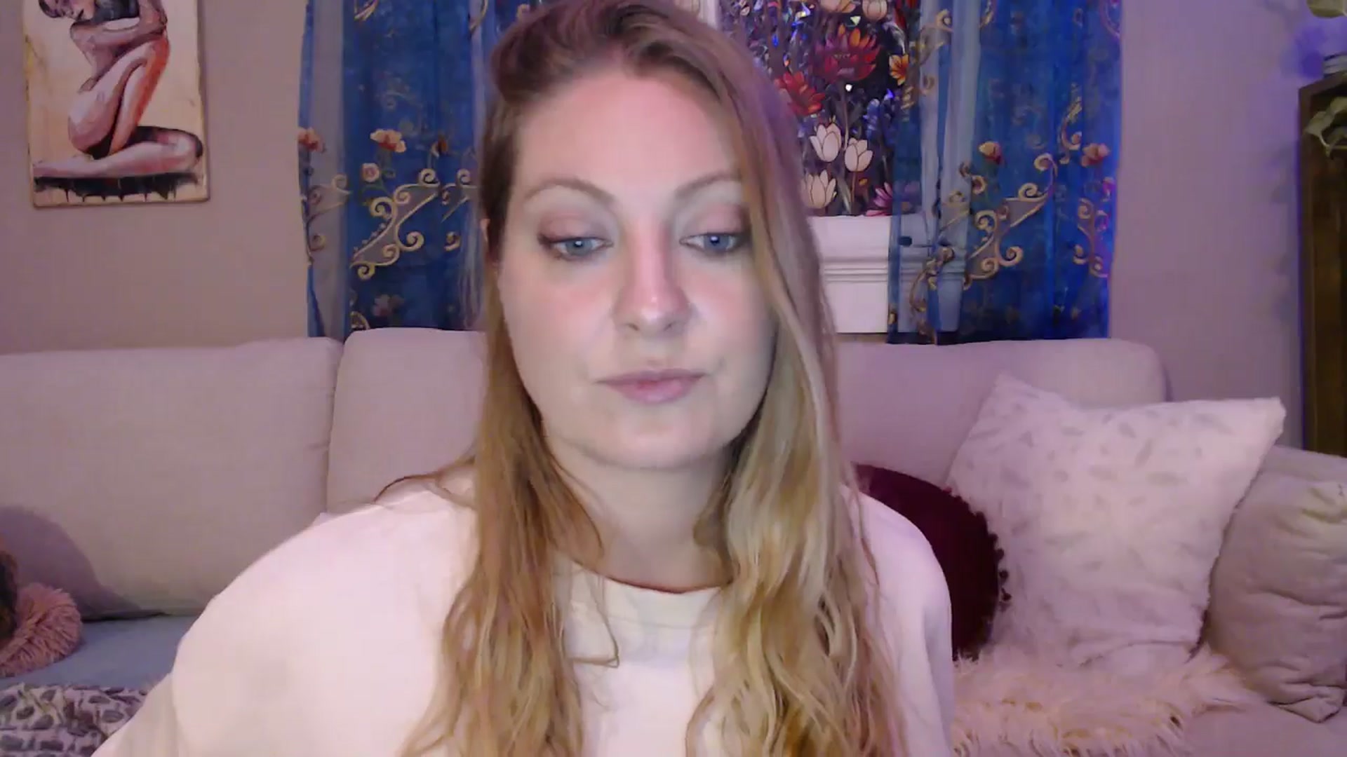 Gallery image thumbnail from VeronicaOMG's myfreecams stream on, 01/09/2025, 01:45 image 12 of 20