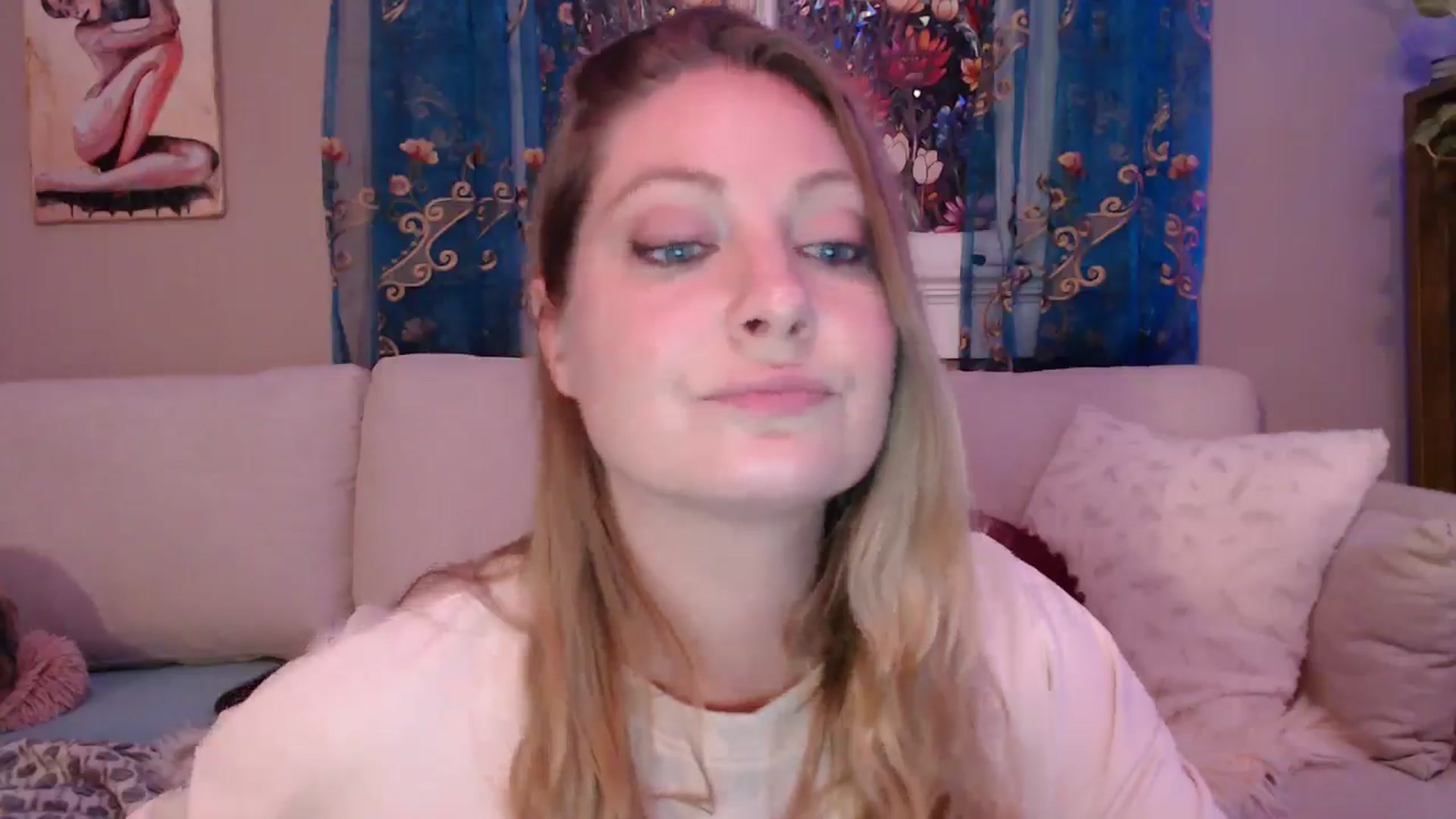 Gallery image thumbnail from VeronicaOMG's myfreecams stream on, 01/09/2025, 01:45 image 13 of 20