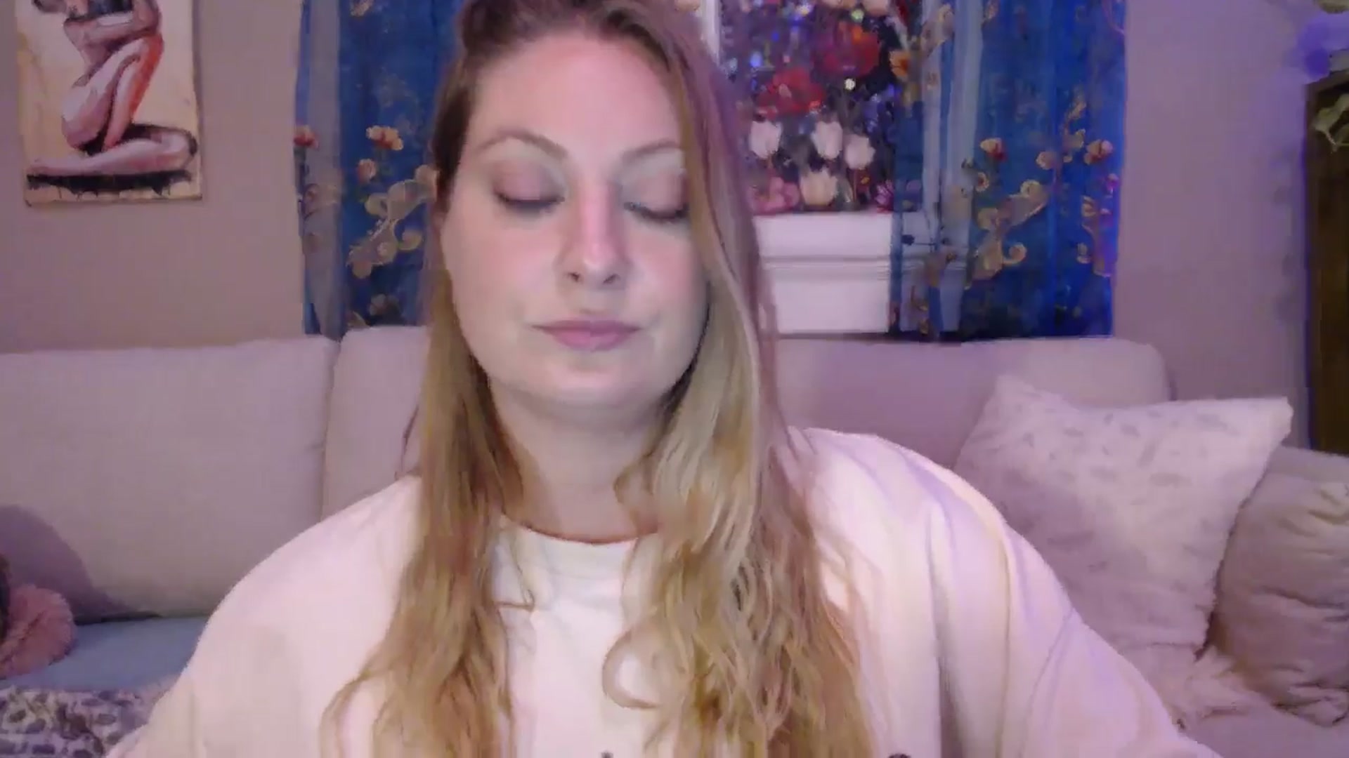 Gallery image thumbnail from VeronicaOMG's myfreecams stream on, 01/09/2025, 01:45 image 11 of 20