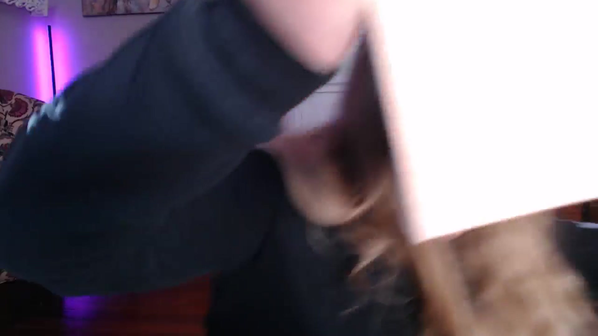 Gallery image thumbnail from VeronicaOMG's myfreecams stream on, 01/09/2025, 16:40 image 8 of 20