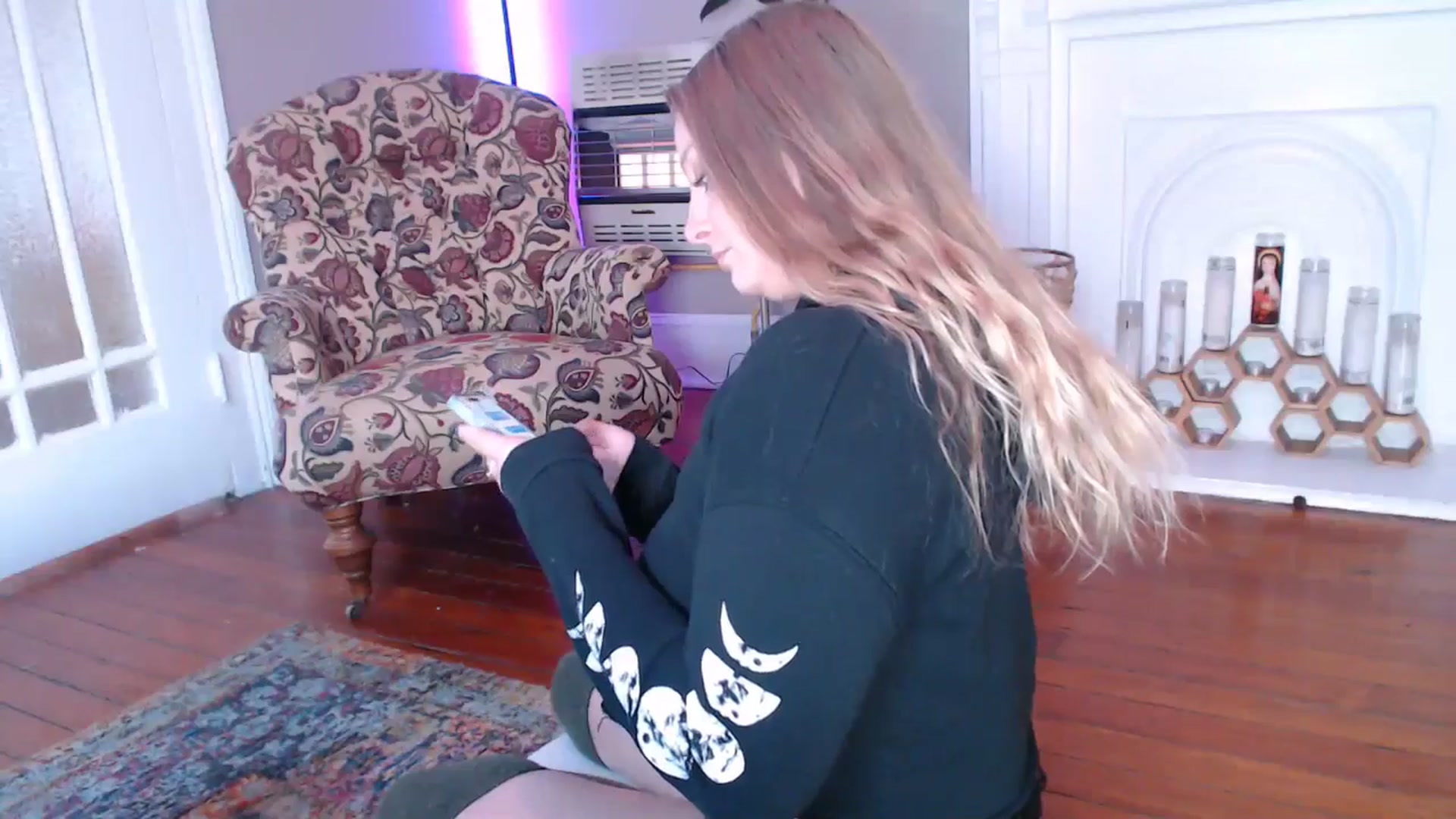 Gallery image thumbnail from VeronicaOMG's myfreecams stream on, 01/09/2025, 17:39 image 20 of 20