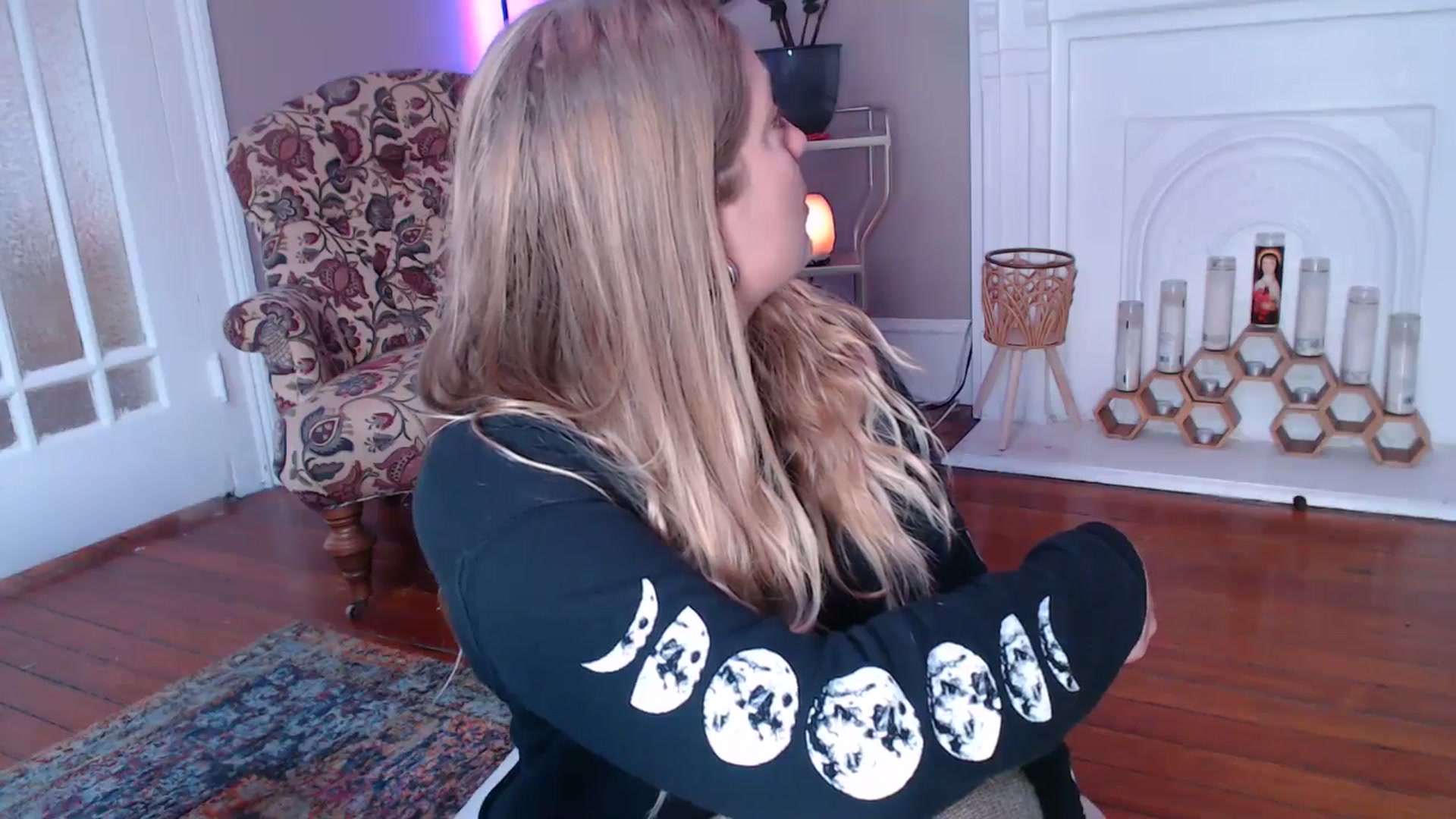 Gallery image thumbnail from VeronicaOMG's myfreecams stream on, 01/09/2025, 17:39 image 2 of 20