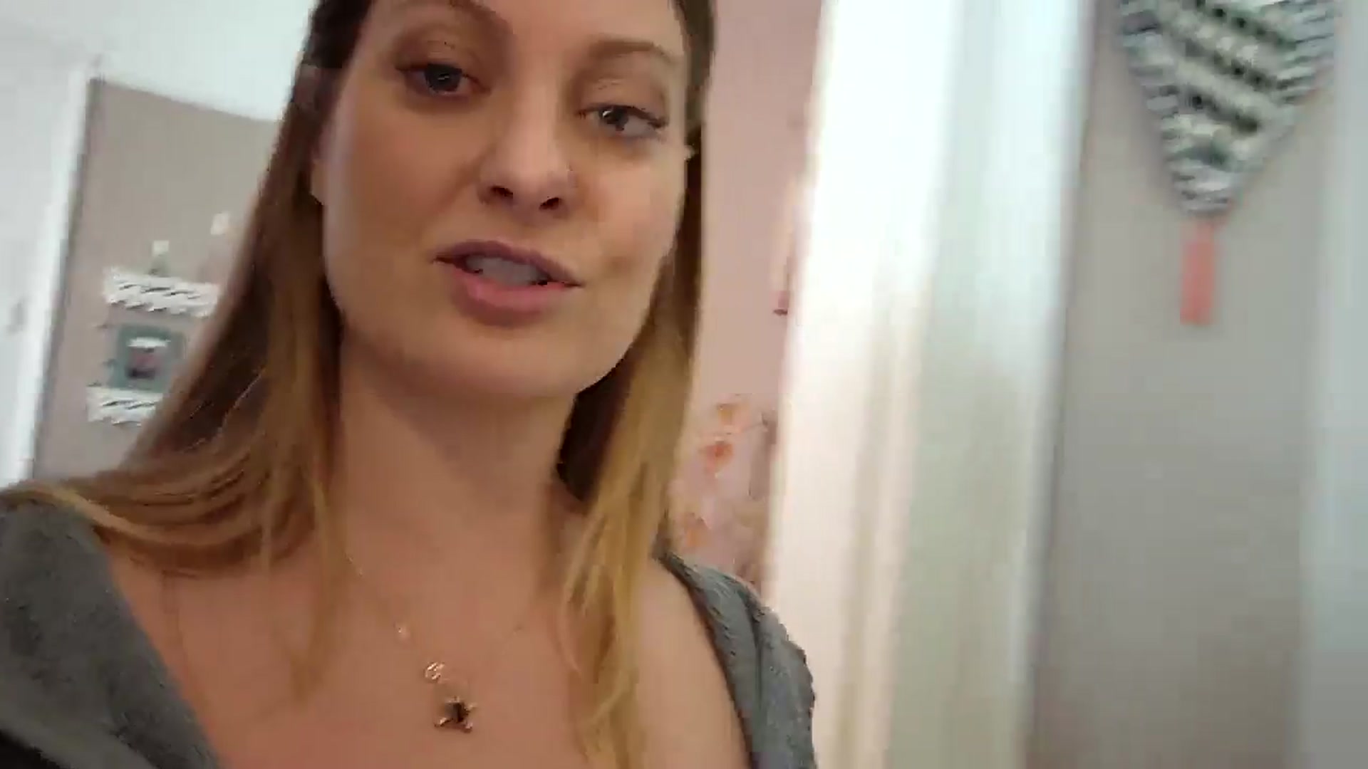 Gallery image thumbnail from VeronicaOMG's myfreecams stream on, 02/21/2025, 19:39 image 2 of 20
