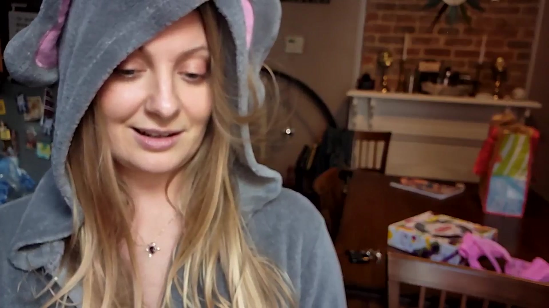 Gallery image thumbnail from VeronicaOMG's myfreecams stream on, 02/21/2025, 21:53 image 2 of 20