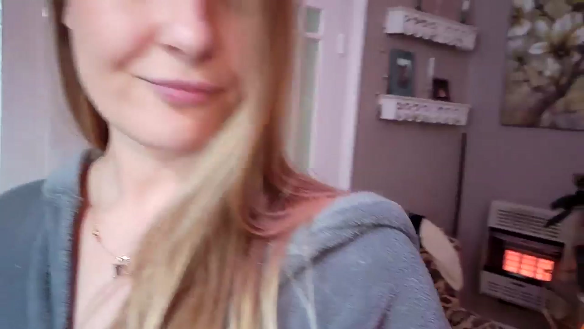 Gallery image thumbnail from VeronicaOMG's myfreecams stream on, 02/21/2025, 21:53 image 5 of 20