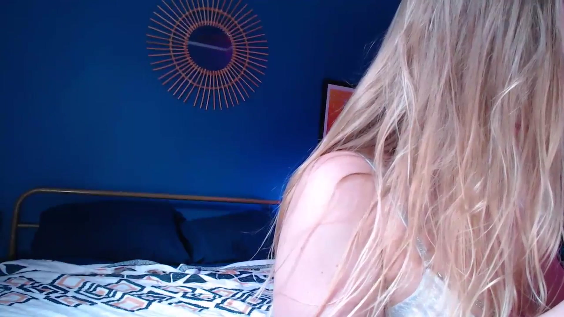 Gallery image thumbnail from VeronicaOMG's myfreecams stream on, 03/14/2025, 23:01 image 16 of 20