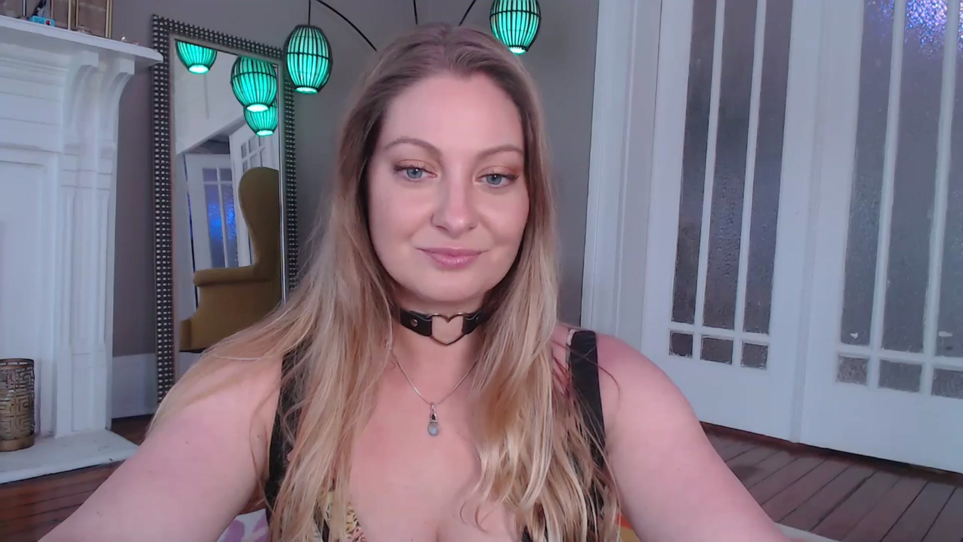 Gallery image thumbnail from VeronicaOMG's myfreecams stream on, 03/19/2025, 15:57 image 13 of 20