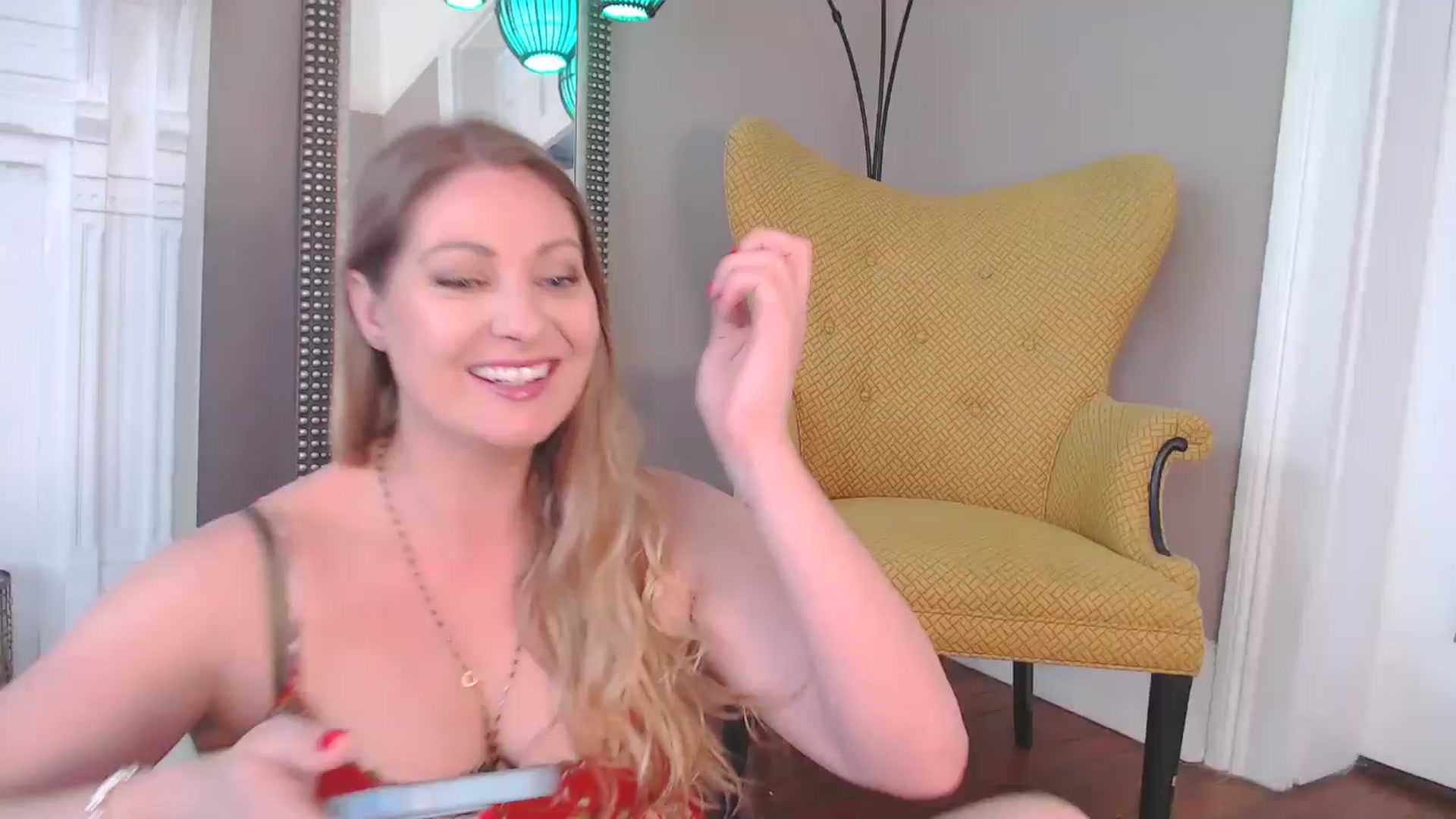 Gallery image thumbnail from VeronicaOMG's myfreecams stream on, 03/23/2025, 15:55 image 1 of 20