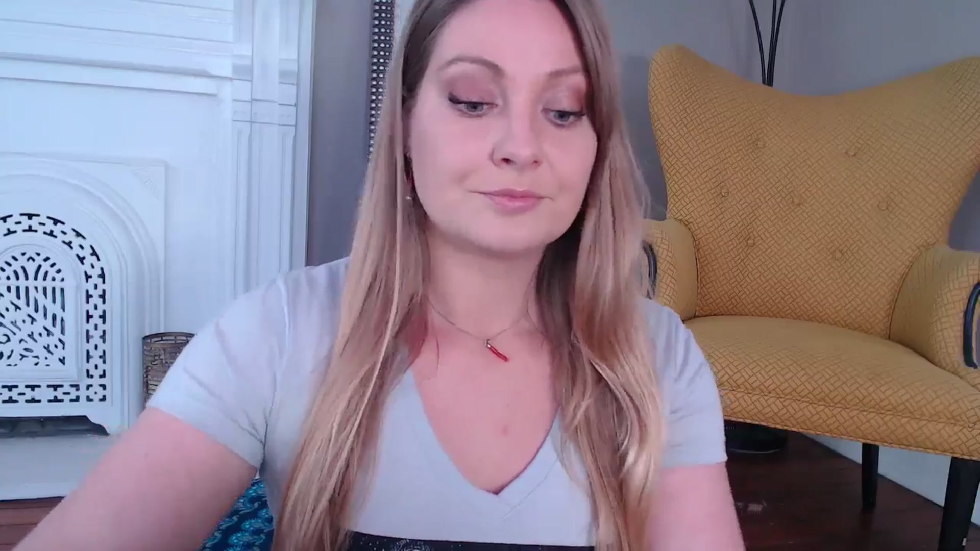 Gallery image thumbnail from VeronicaOMG's myfreecams stream on, 03/27/2025, 17:24 image 10 of 20